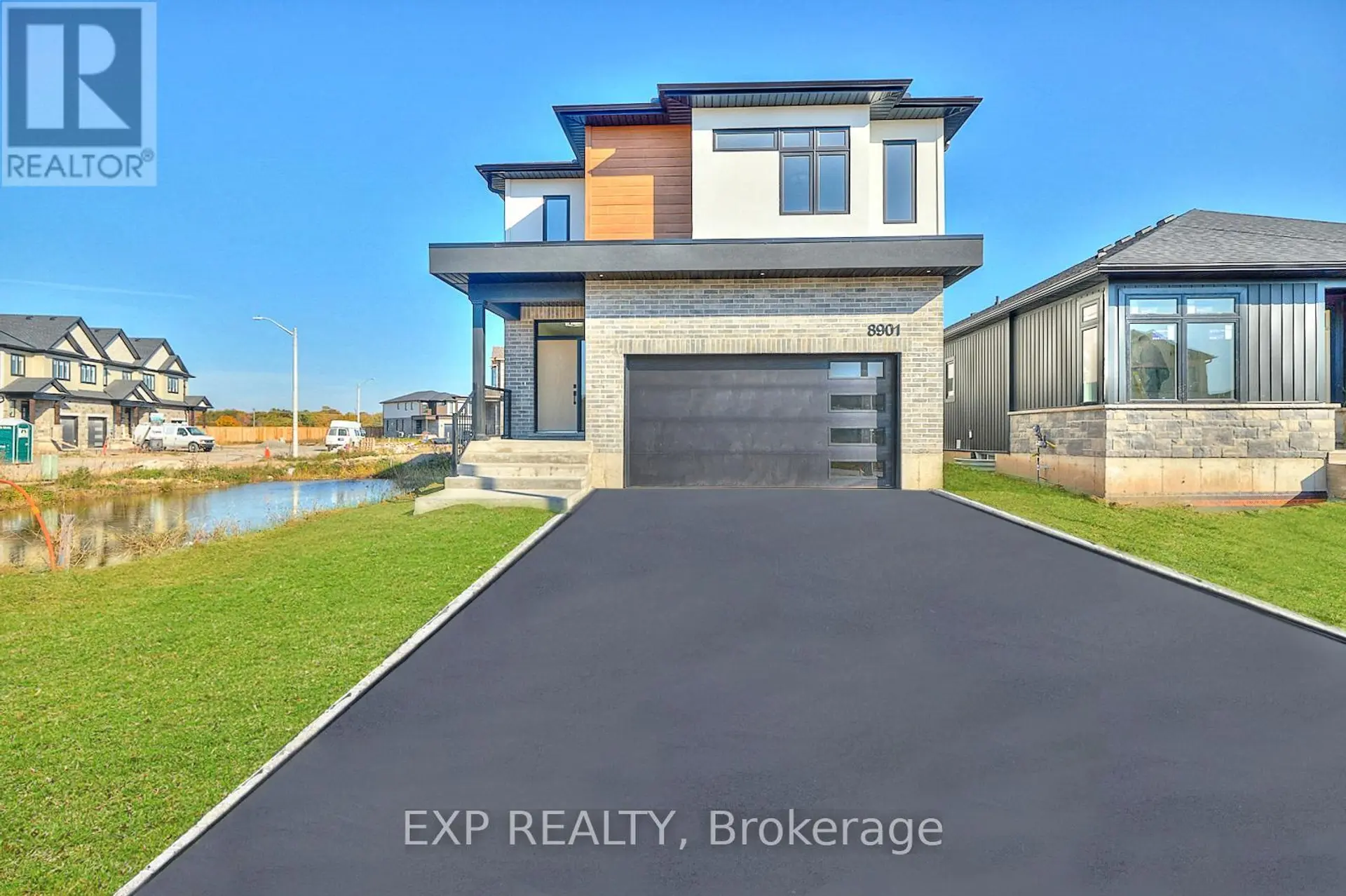 6152 CURLIN CRESCENT - Image 1