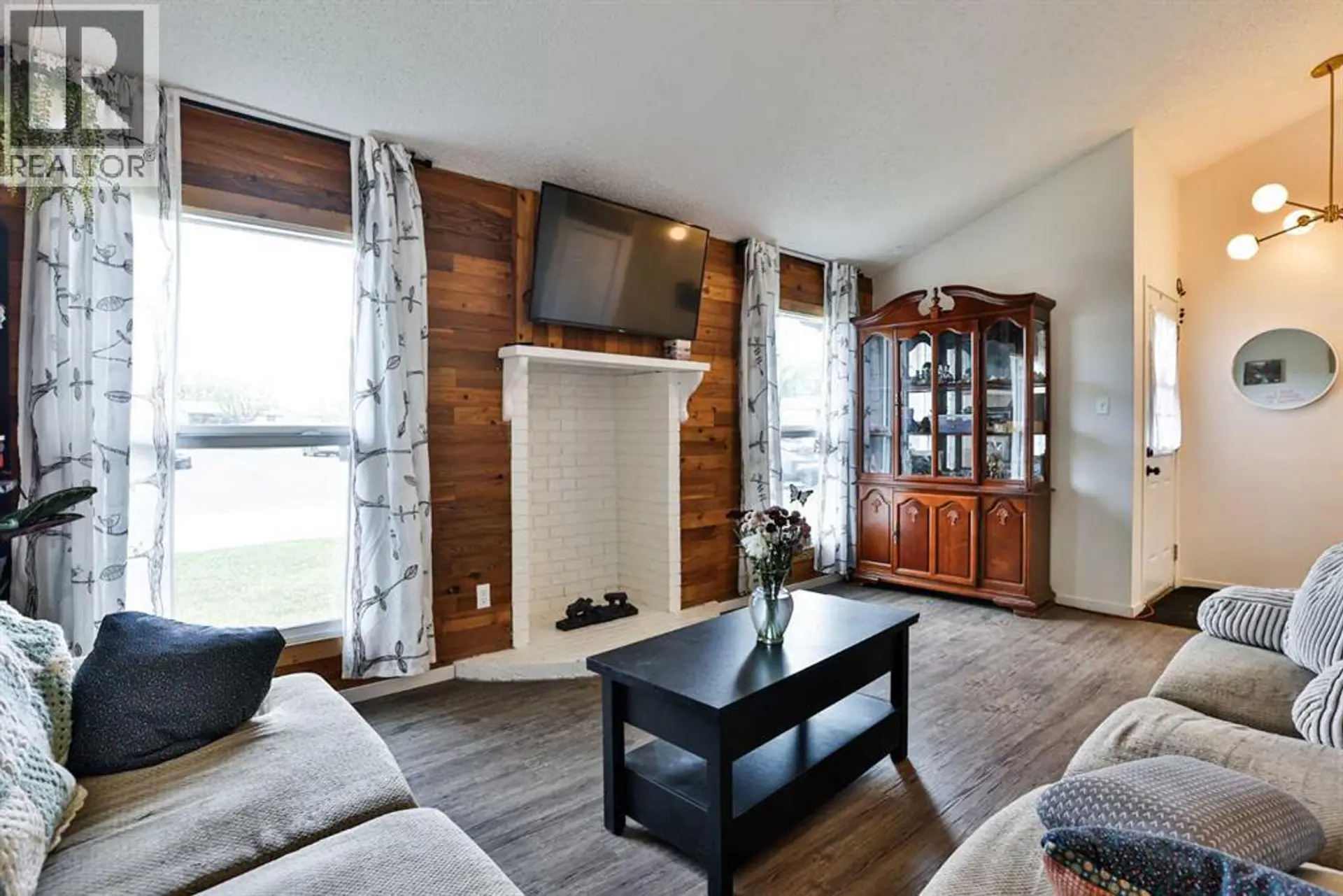 65 Princeton Crescent W - Image 5