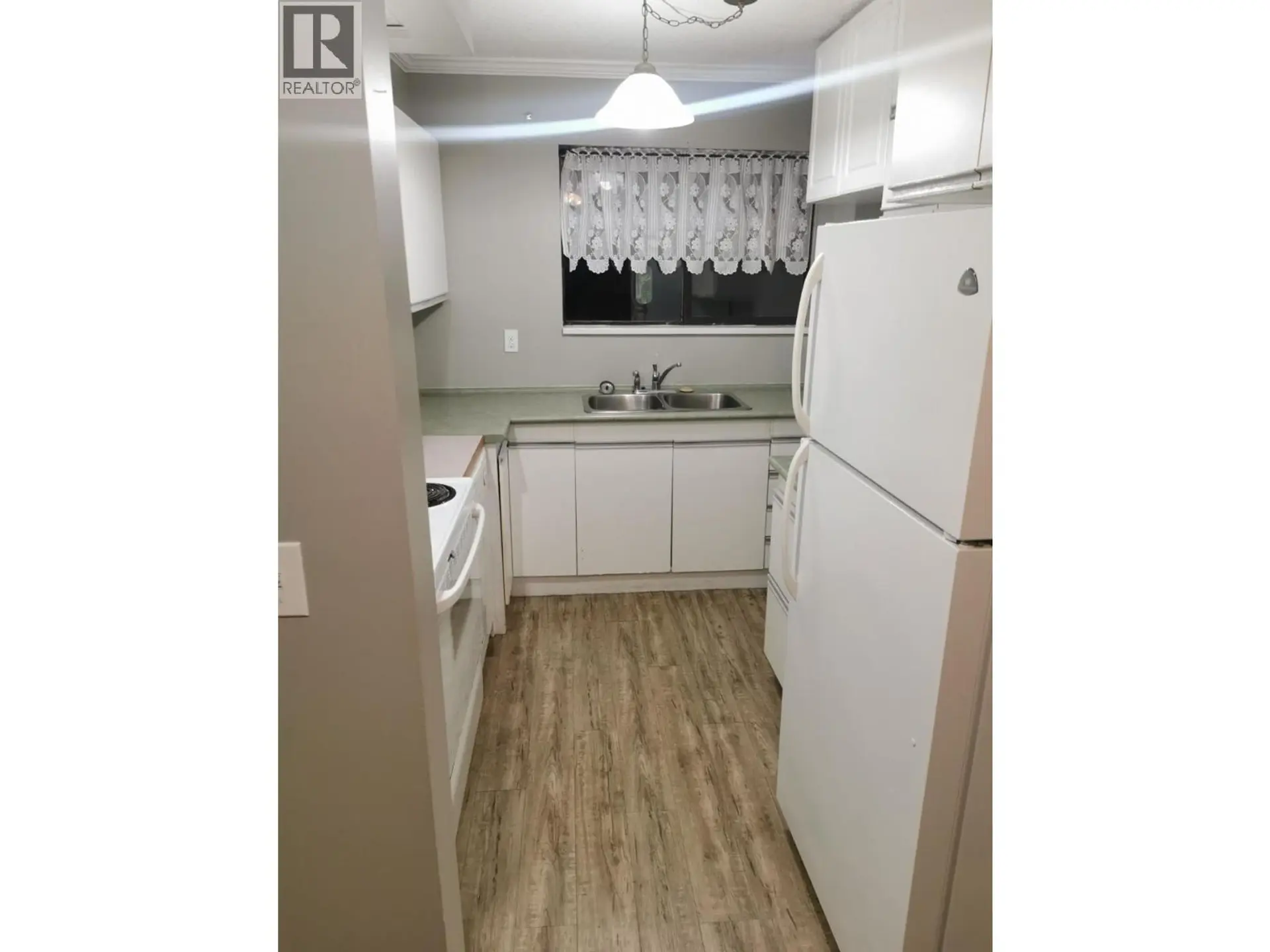 #10 5300 25th Avenue - Image 4
