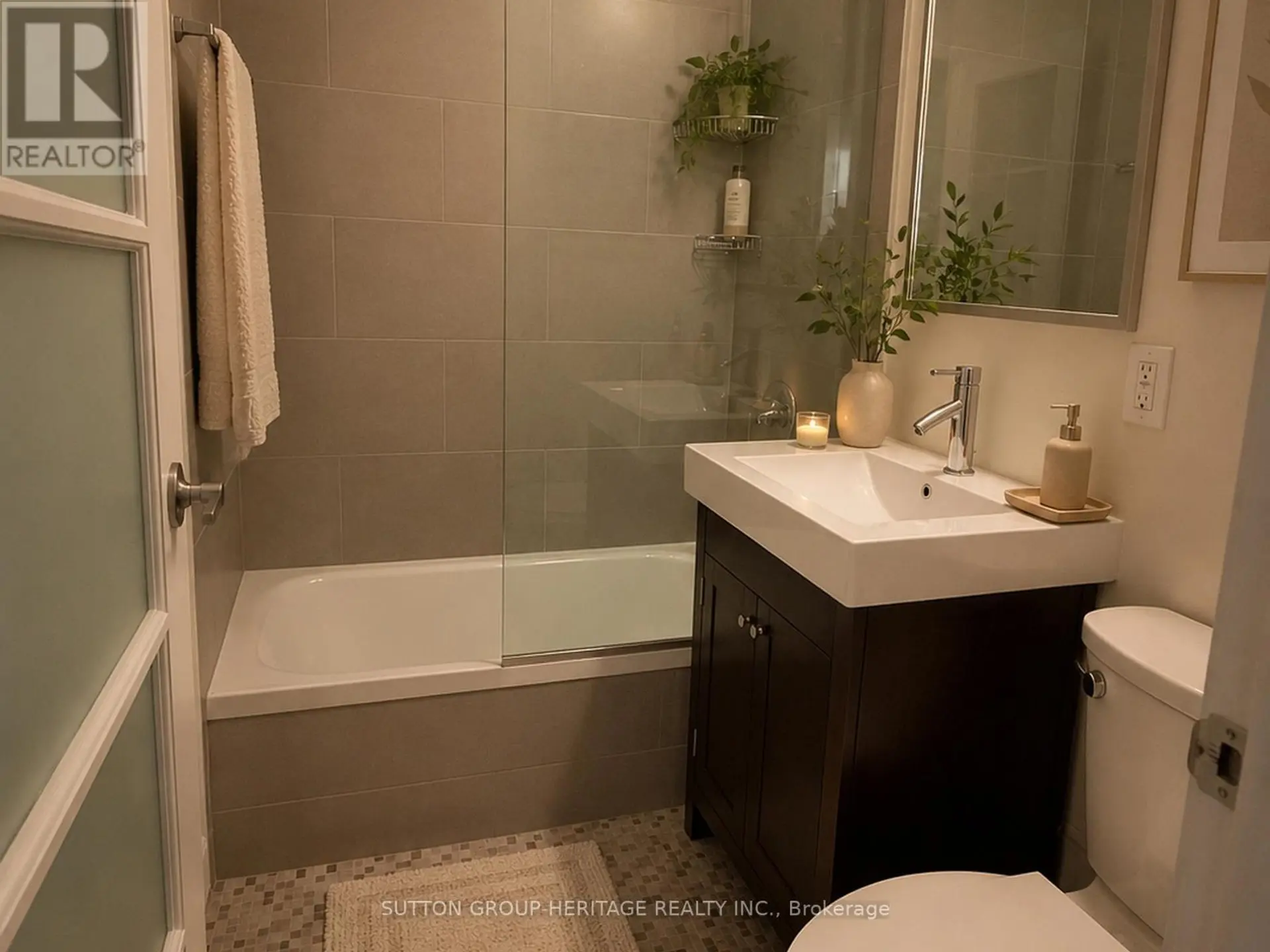 #704 581 AVENUE ROAD - Image 10