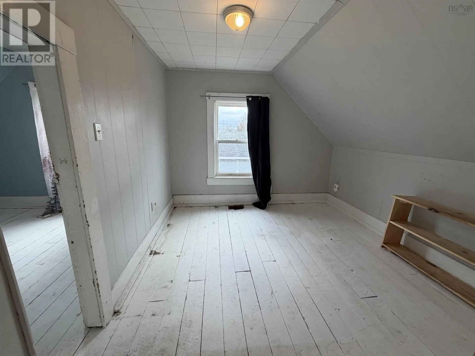 2149 Cowan Street - Image 10