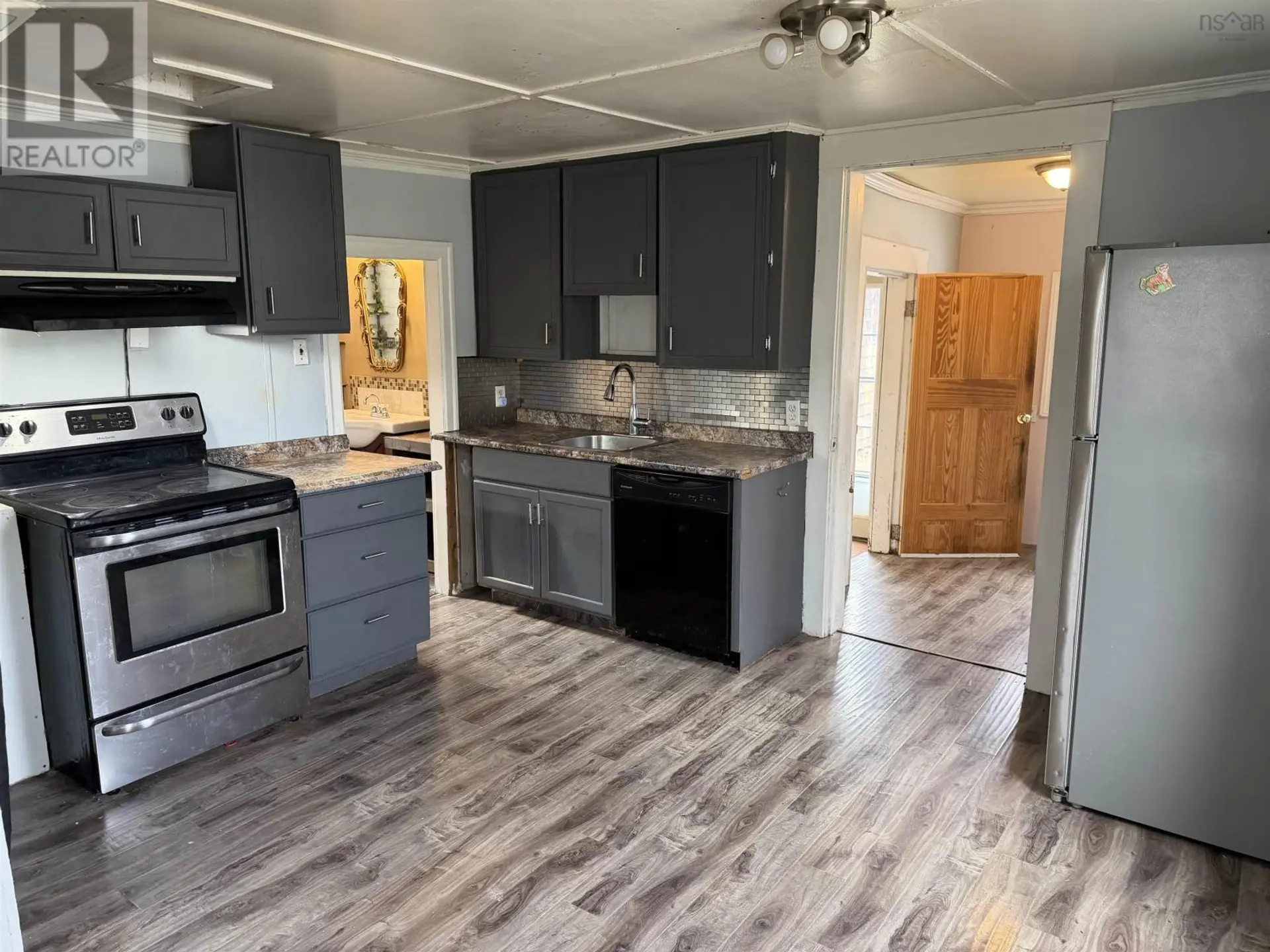 2149 Cowan Street - Image 5