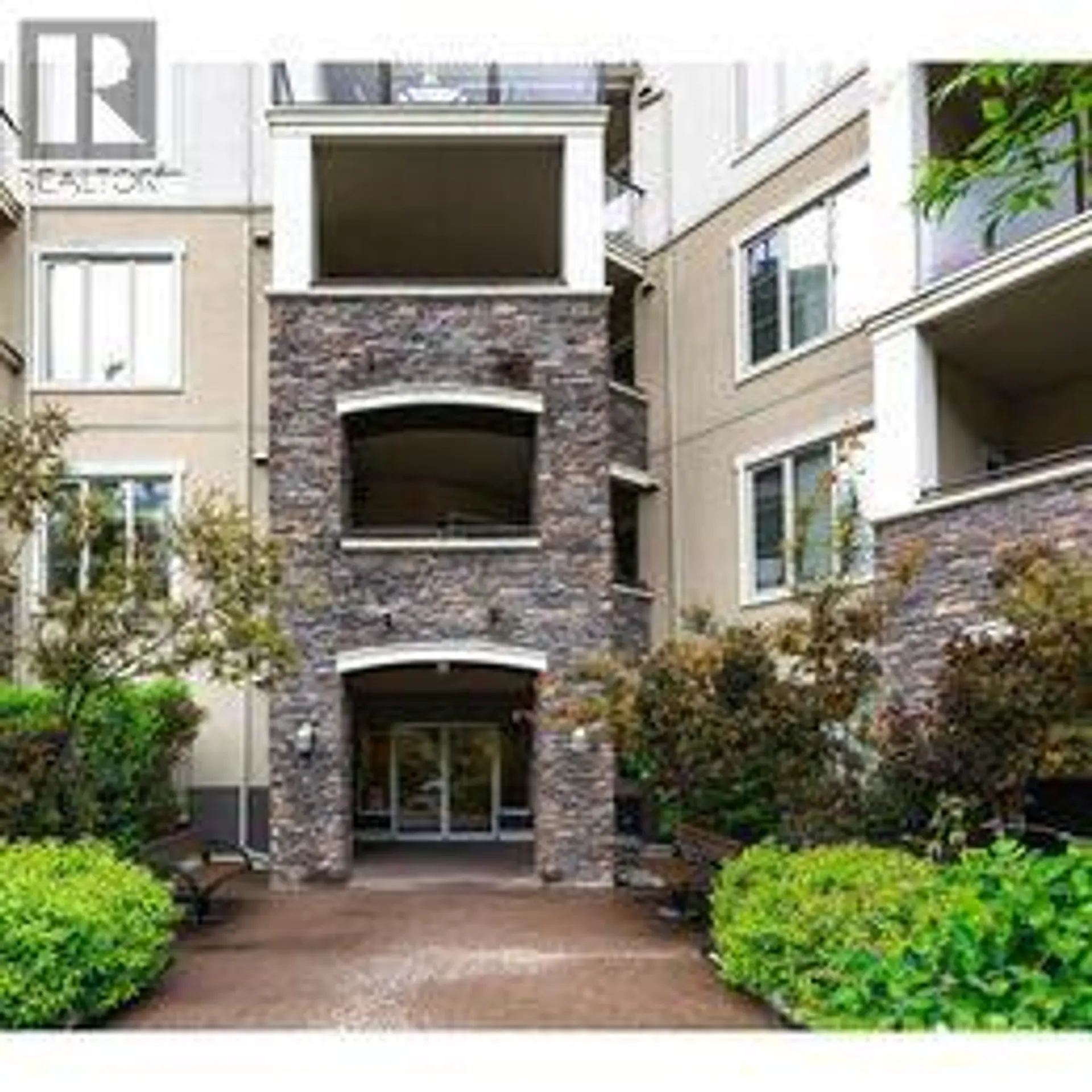 #1110 1875 Country Club Drive - Image 7