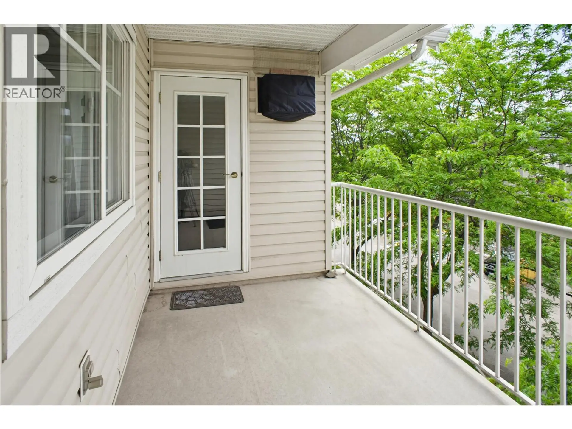 #409 120 VERNON Avenue - Image 12