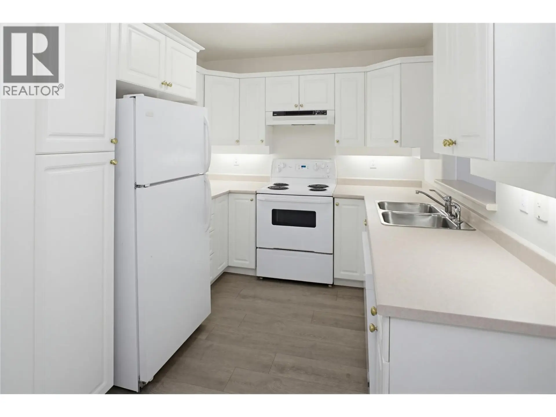 #409 120 VERNON Avenue - Image 3
