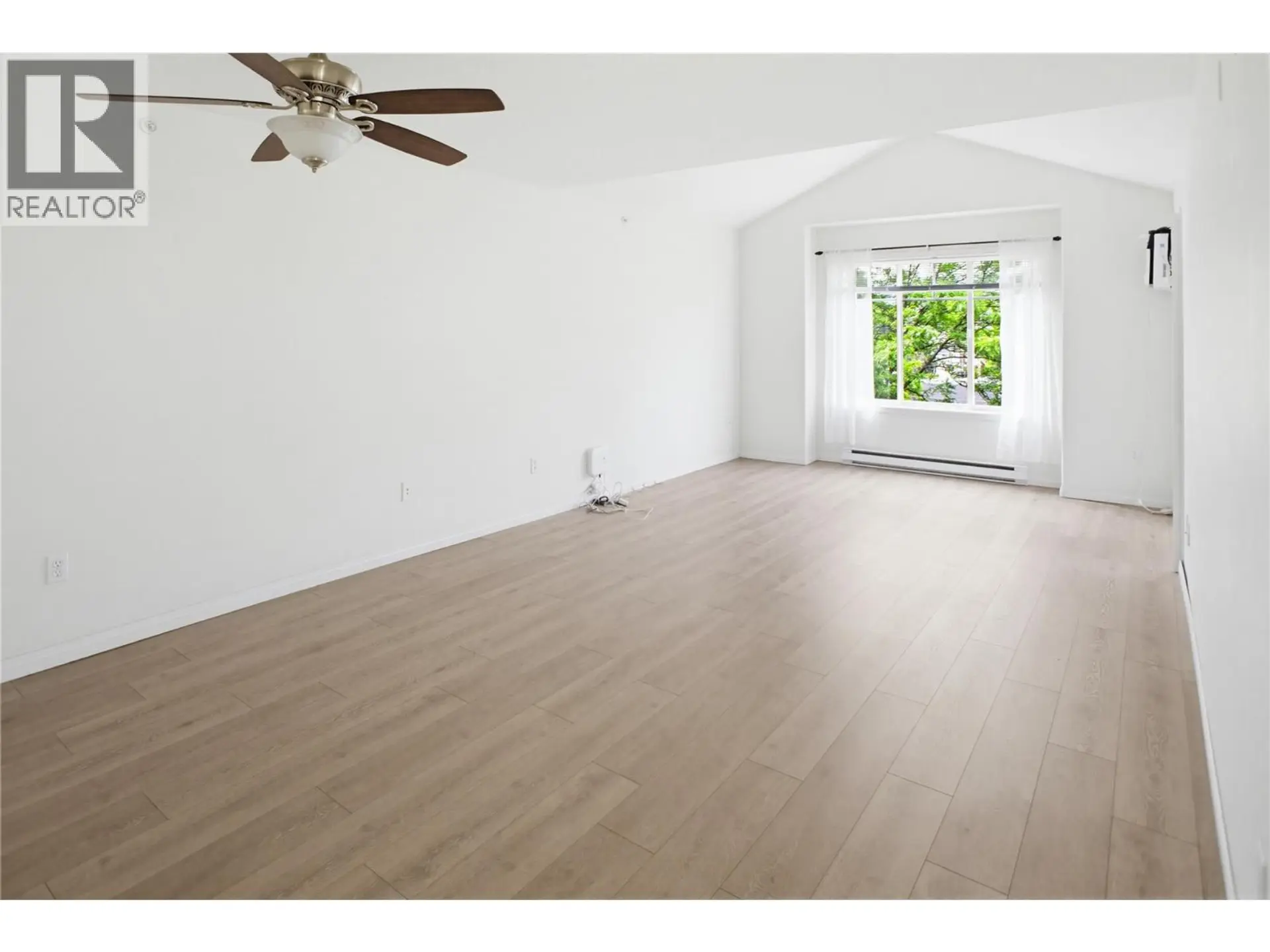 #409 120 VERNON Avenue - Image 5