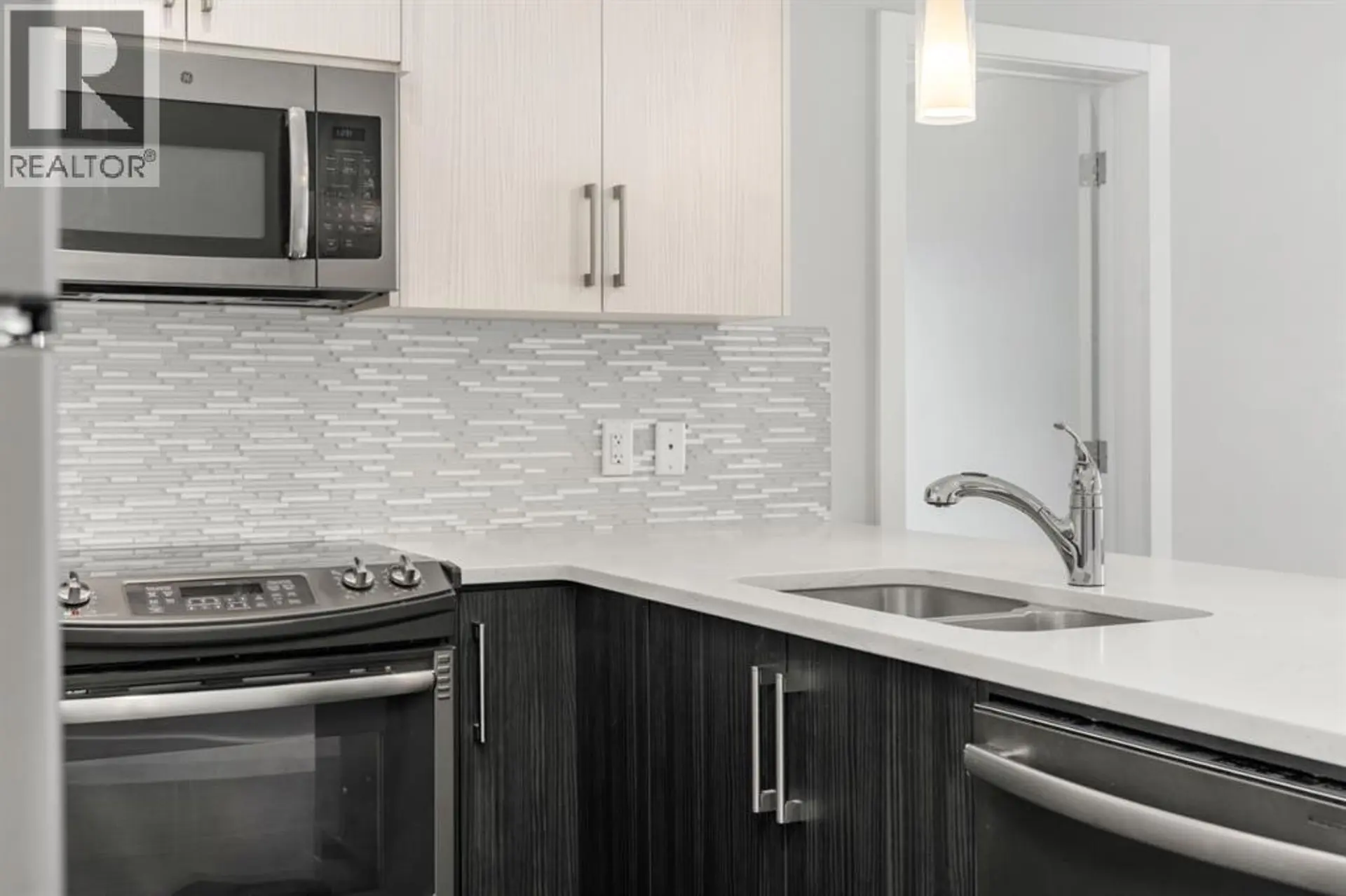 #121 16 Sage Hill Terrace NW - Image 9