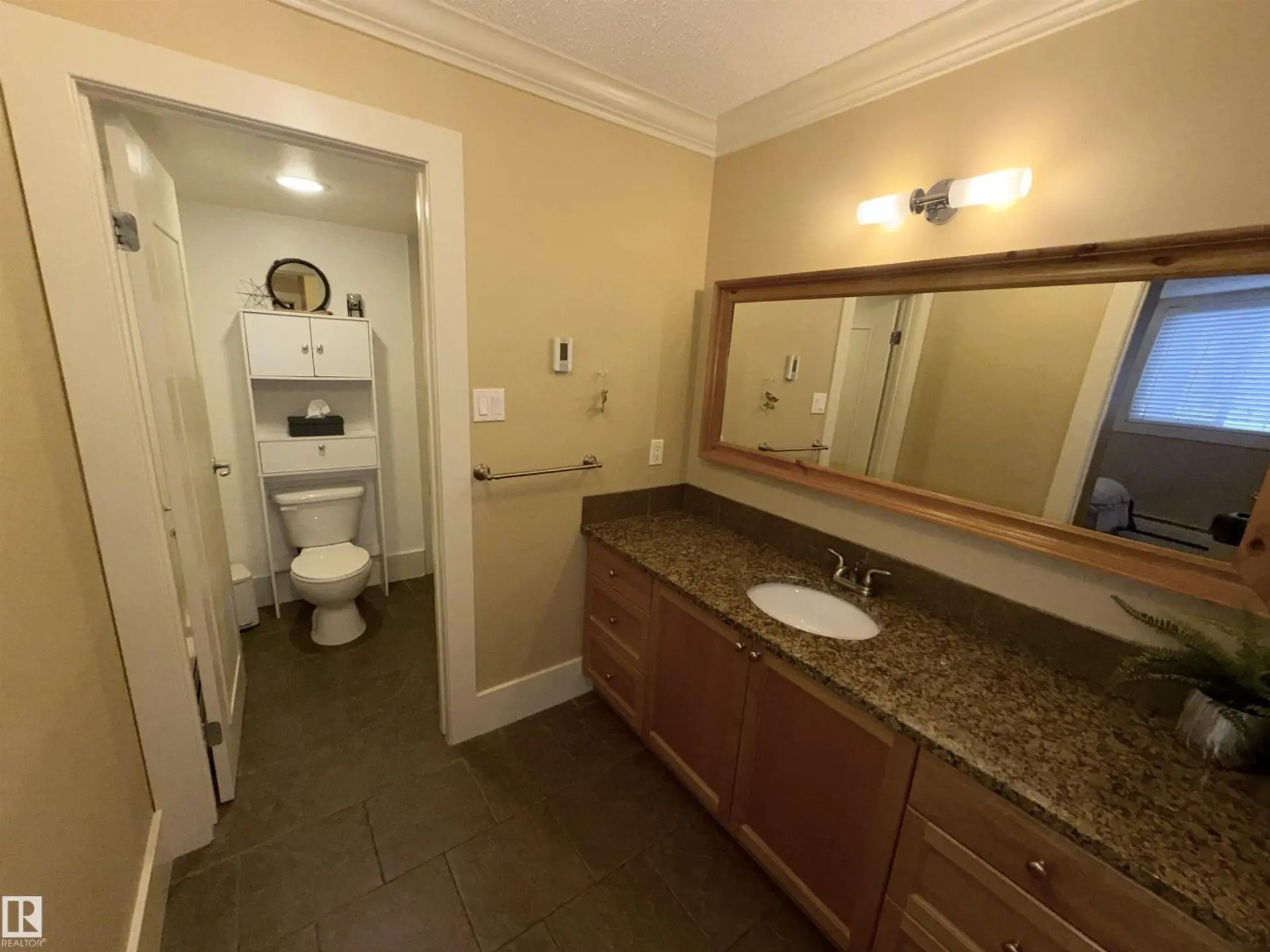 #102 11303 103 AV NW - Image 11