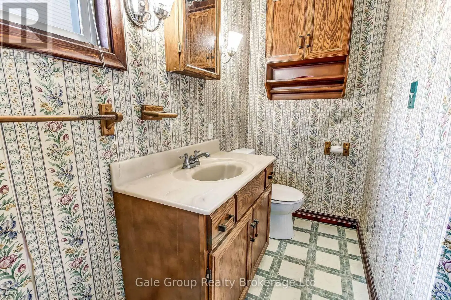 42 MAUD STREET - Image 11