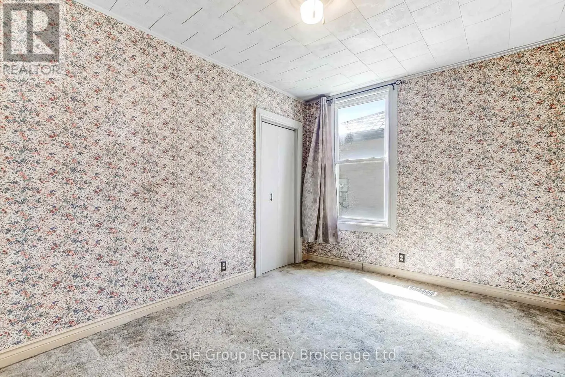 42 MAUD STREET - Image 13