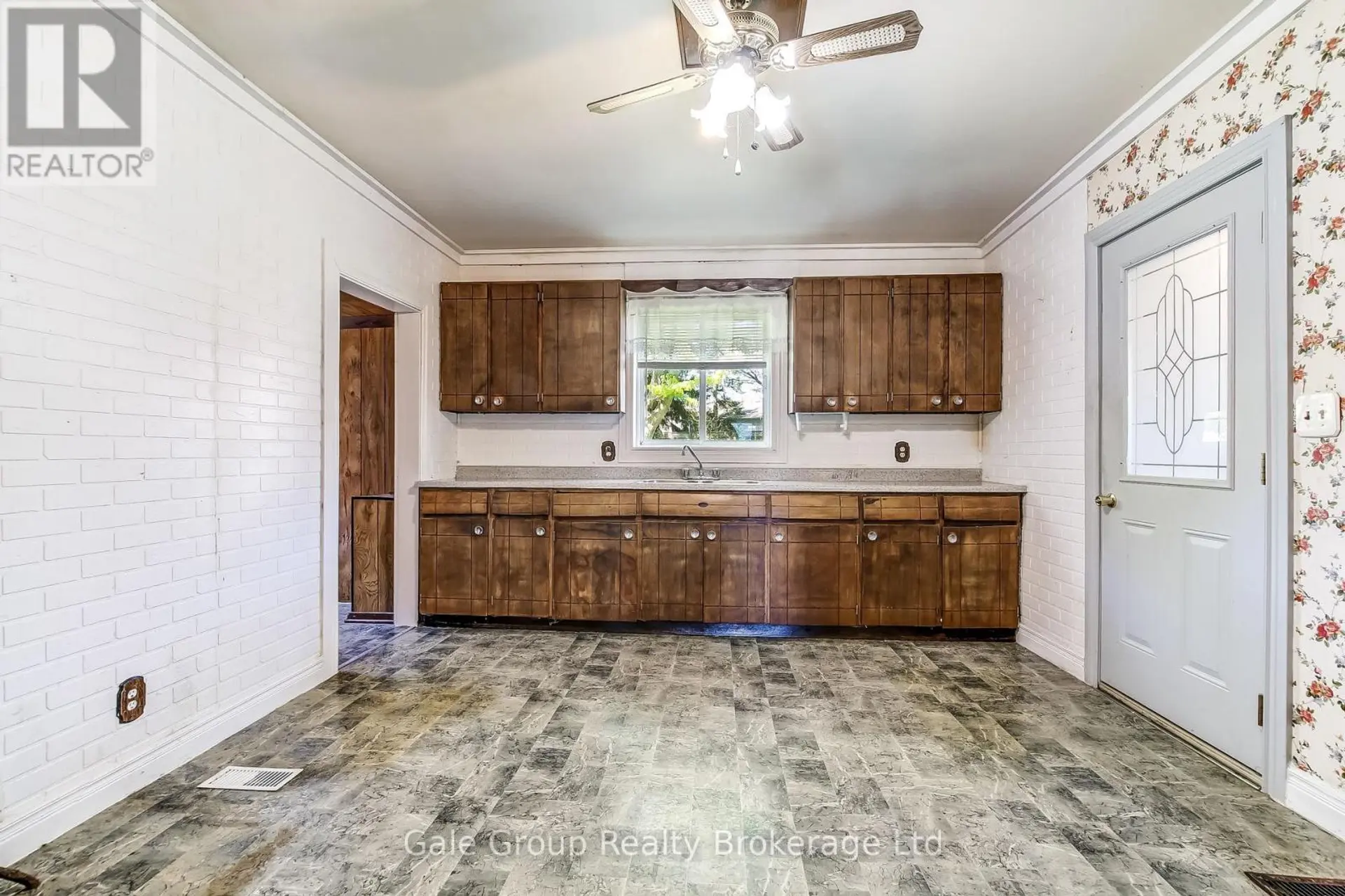 42 MAUD STREET - Image 7