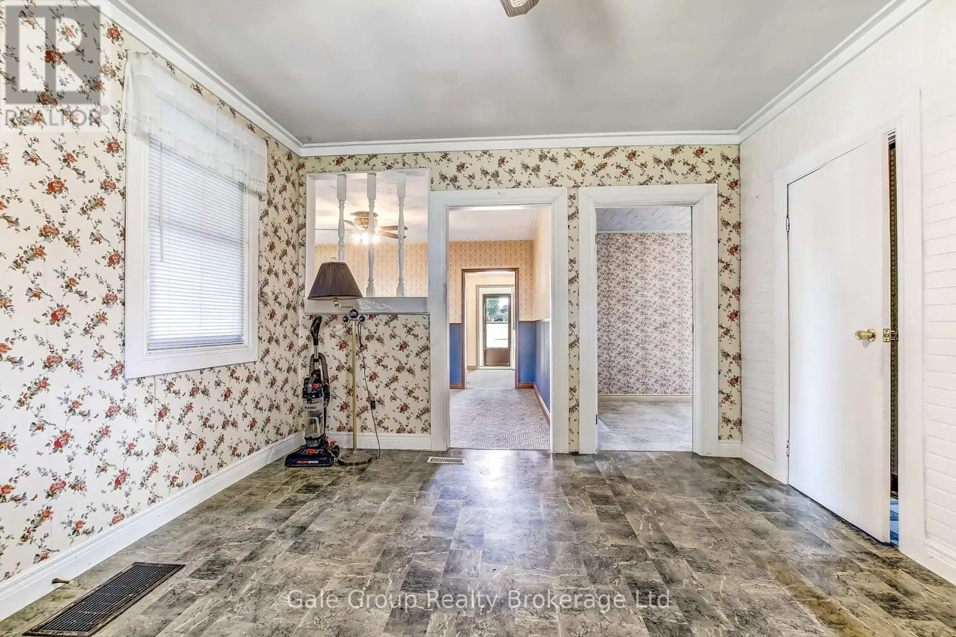 42 MAUD STREET - Image 9