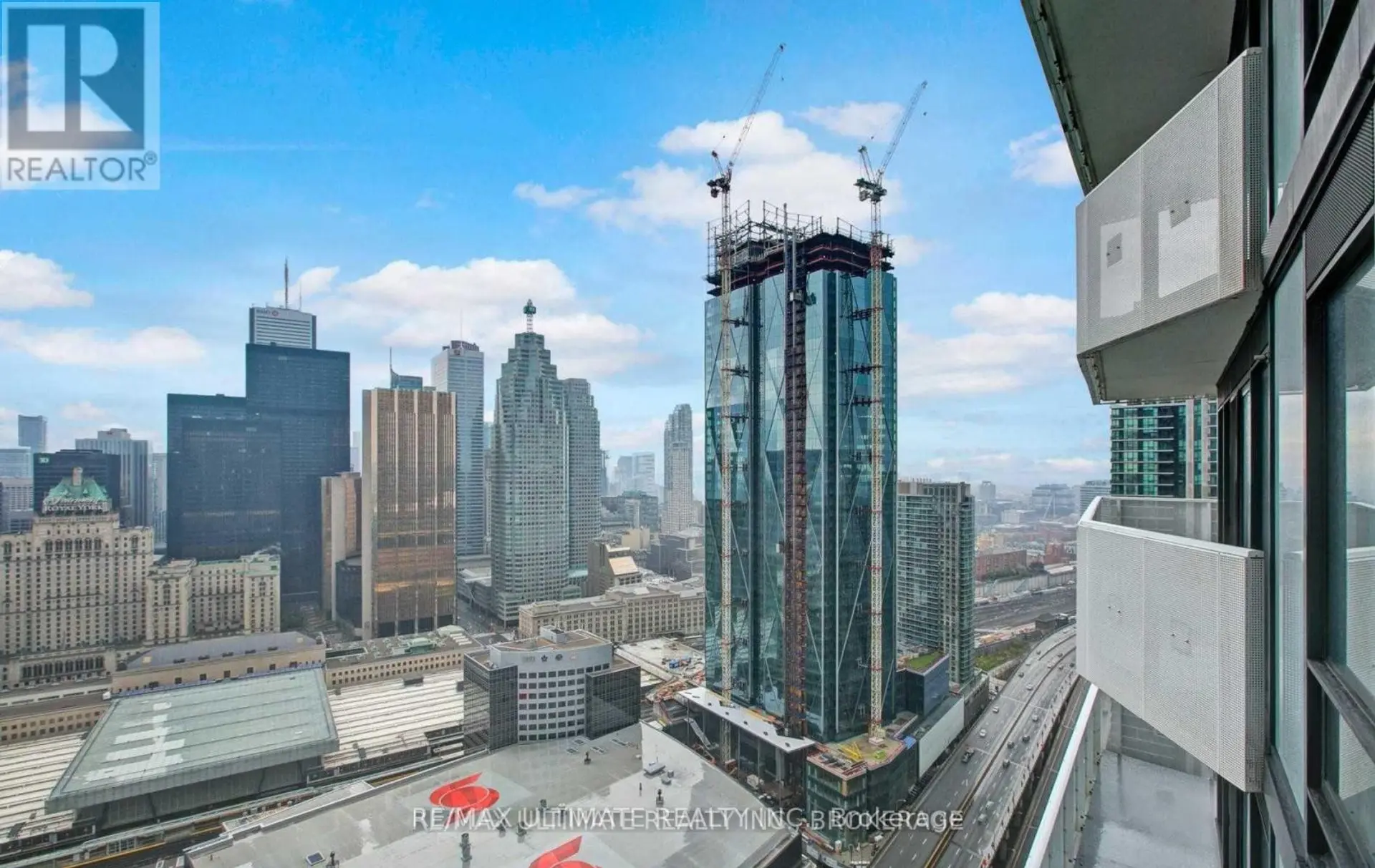 #4203 88 HARBOUR STREET - Image 16