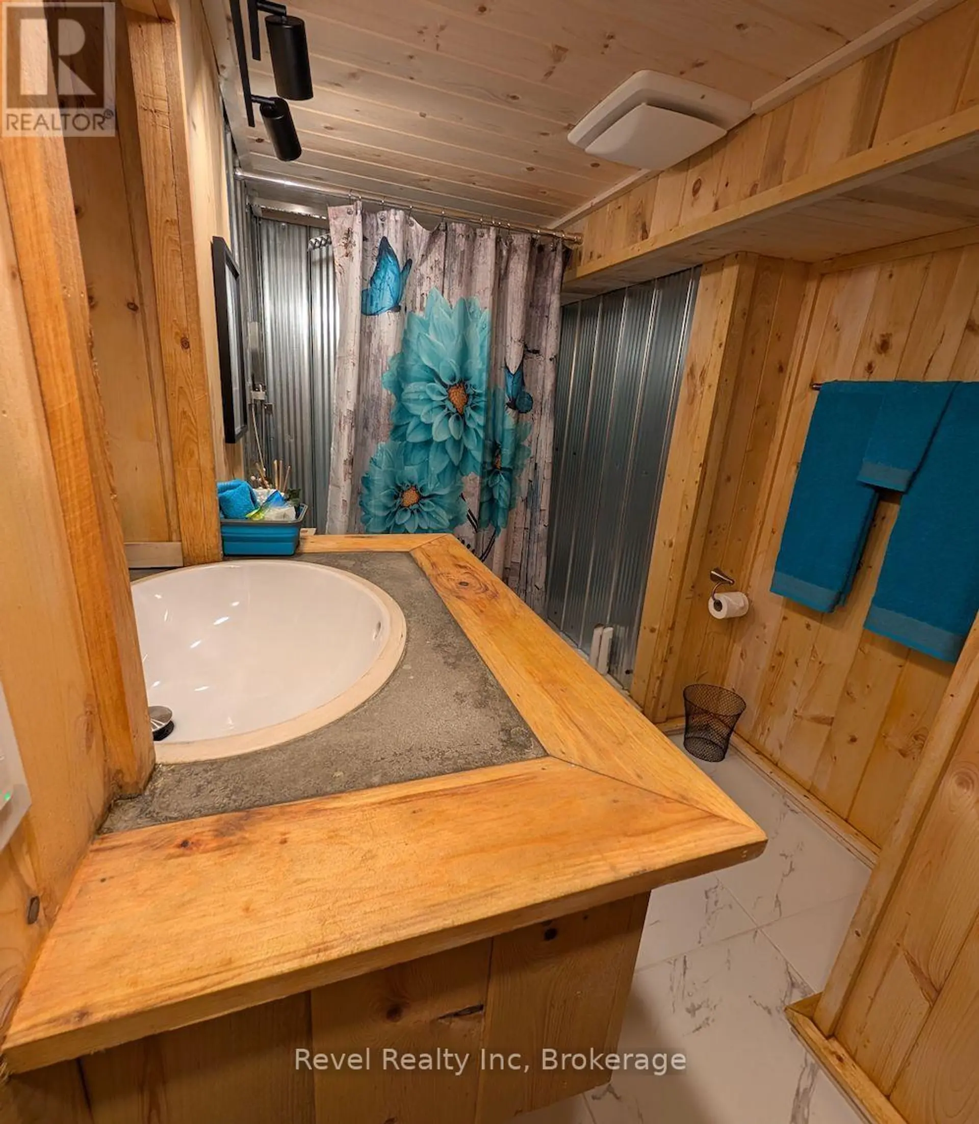 22 CAMP ROAD - Image 16