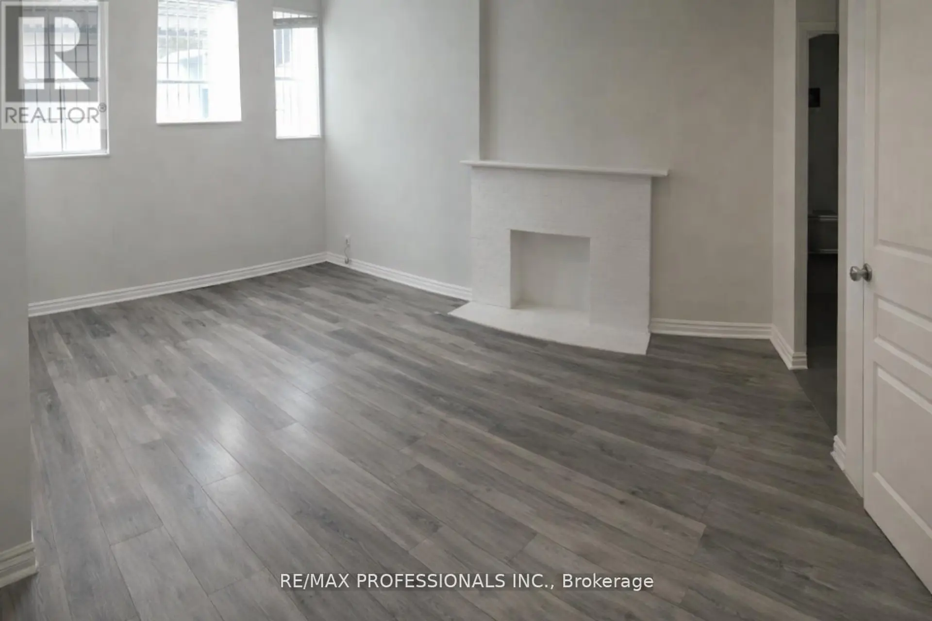 #105 412 JARVIS STREET - Image 3