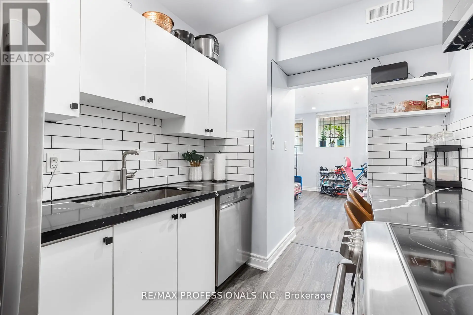 #105 412 JARVIS STREET - Image 8