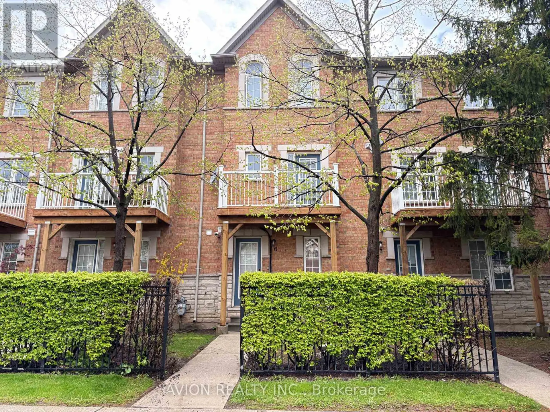 #6 601 SHORELINE DRIVE - Image 1
