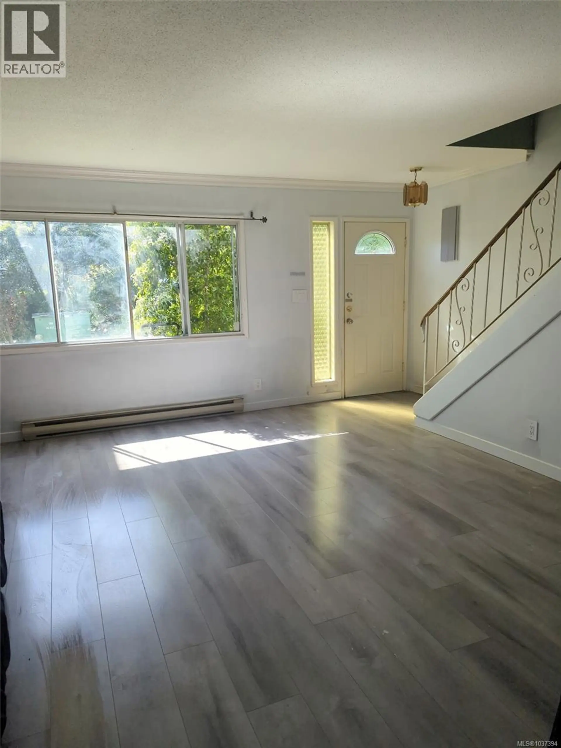 976 Market St - Image 3
