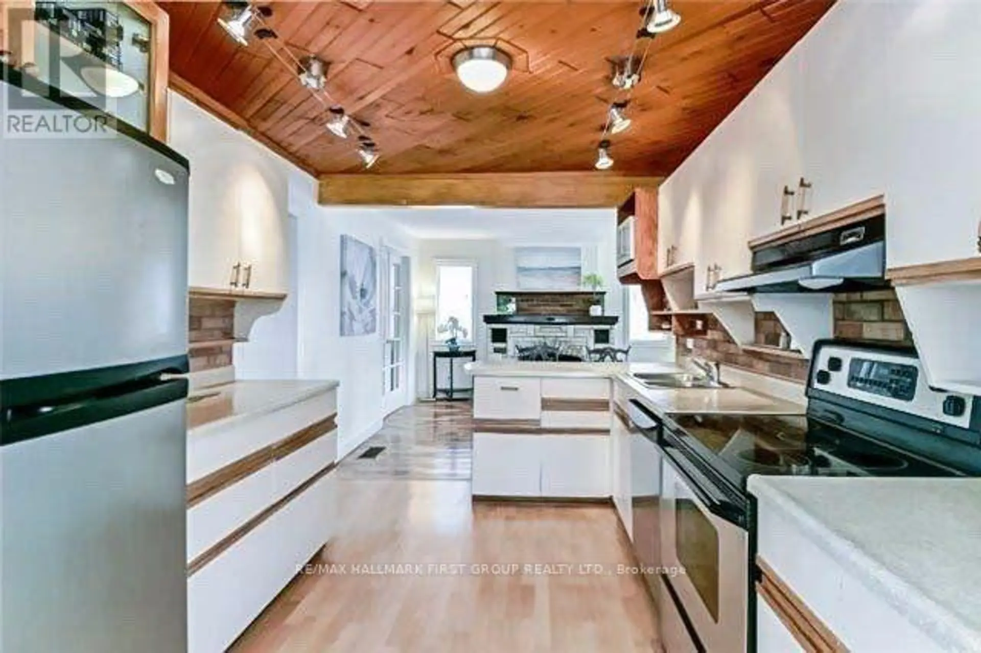 2978 EBONY STREET - Image 7