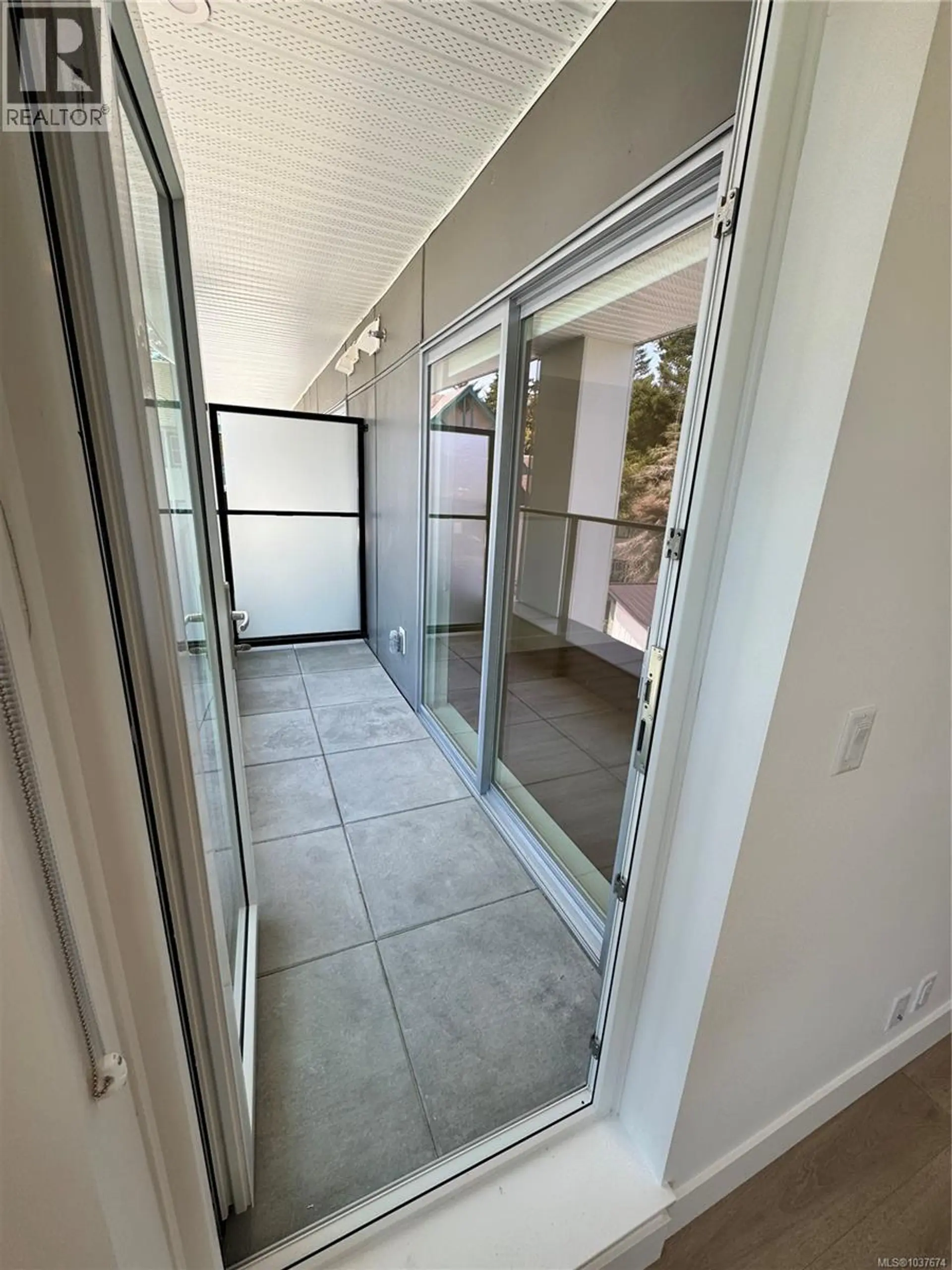 #403 258 Helmcken Rd - Image 14
