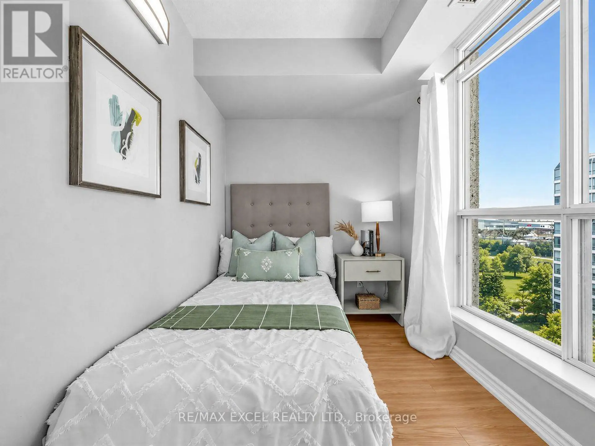 #916 340 WATSON STREET W - Image 13