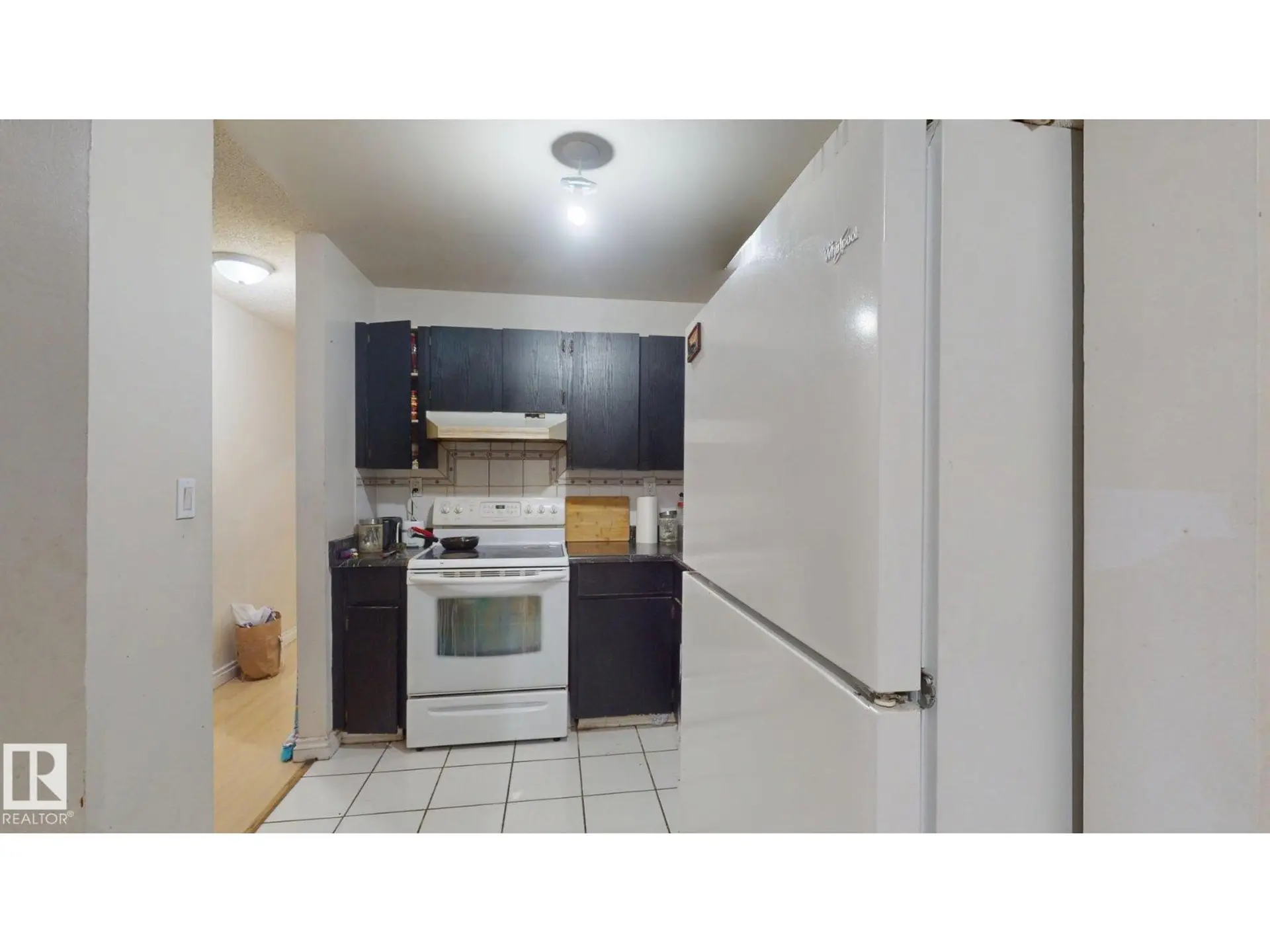 #402 2624 milwwods RD NW NW - Image 3