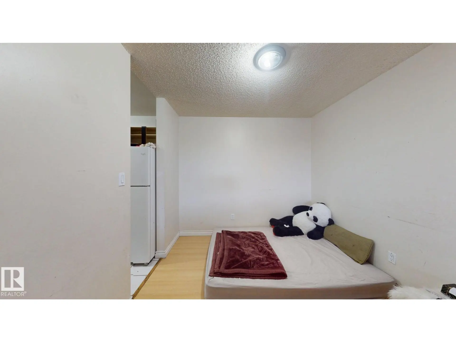 #402 2624 milwwods RD NW NW - Image 5