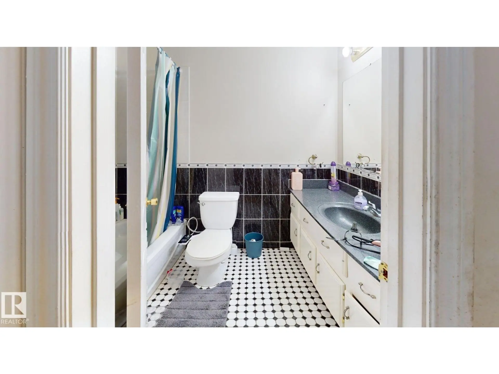 #402 2624 milwwods RD NW NW - Image 6