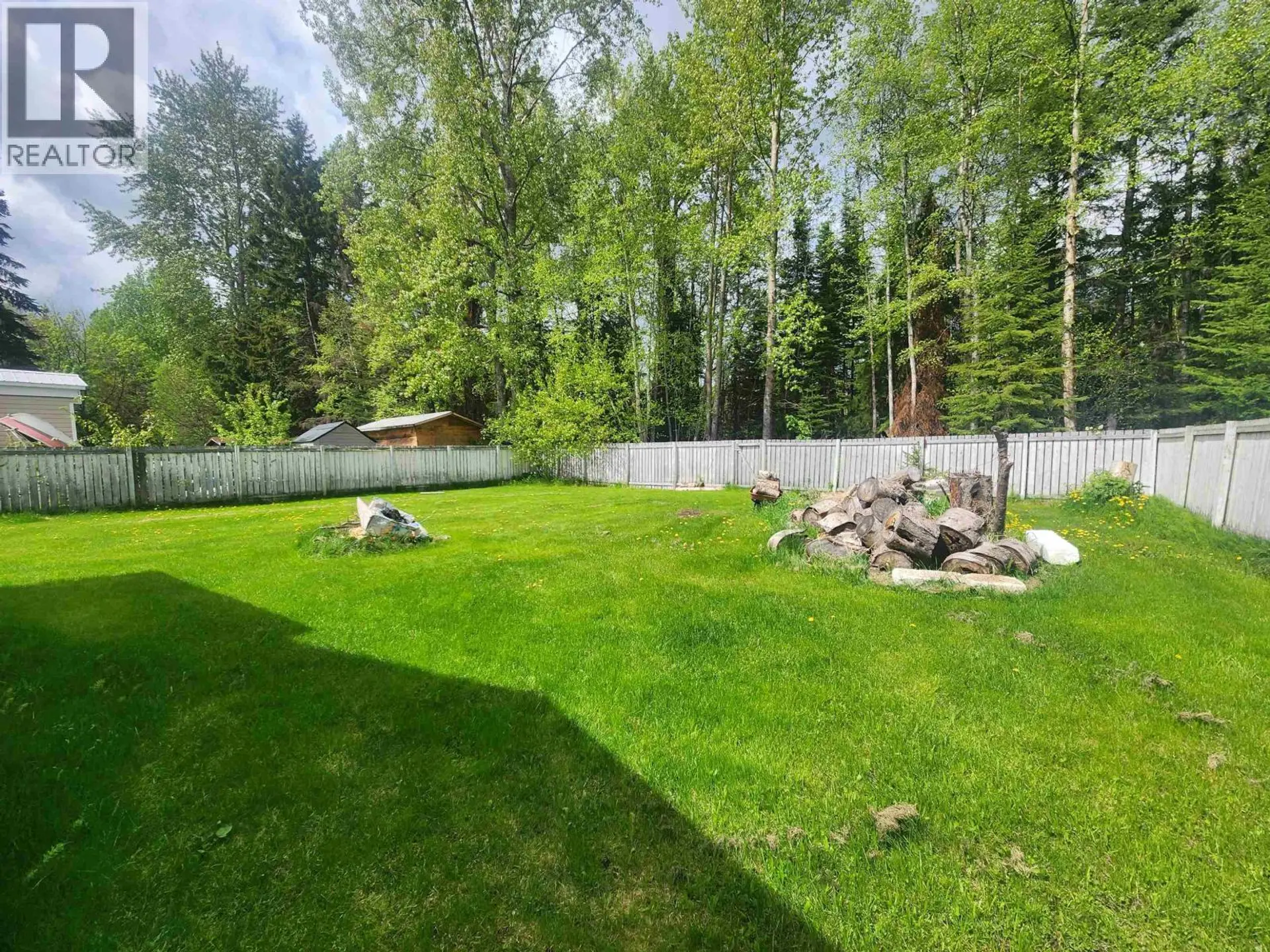 3906 KNIGHT CRESCENT - Image 7