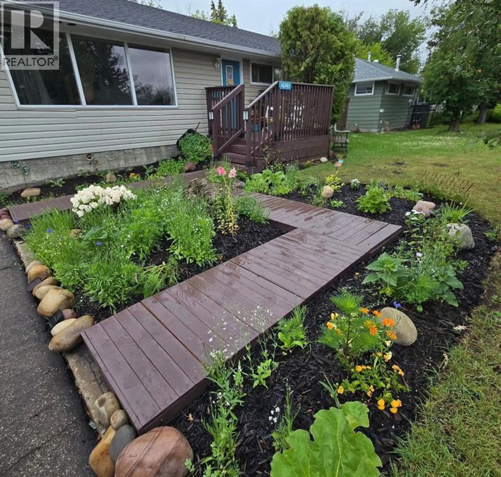 10241 111 Avenue - Image 5
