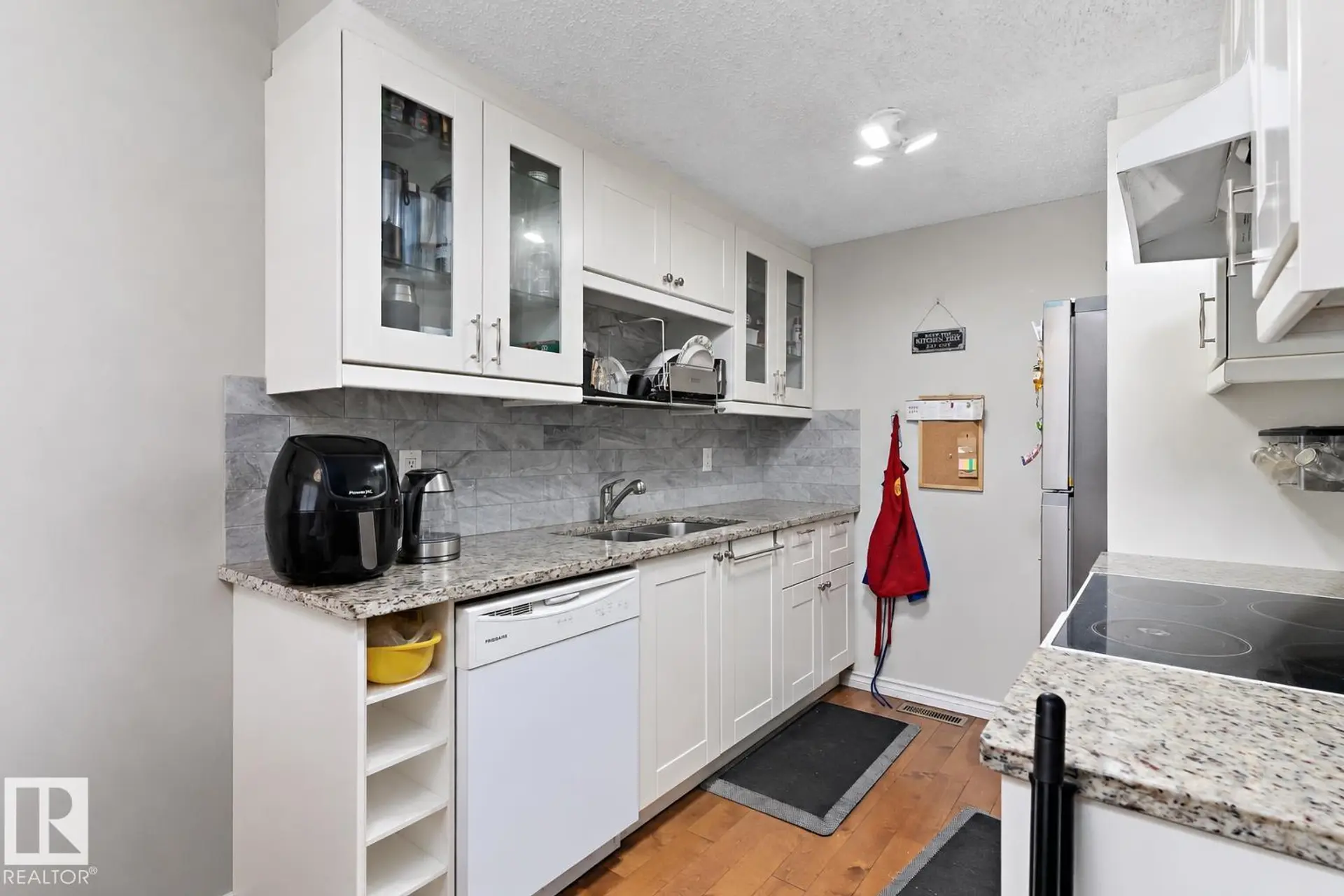 6617 180 ST NW - Image 2