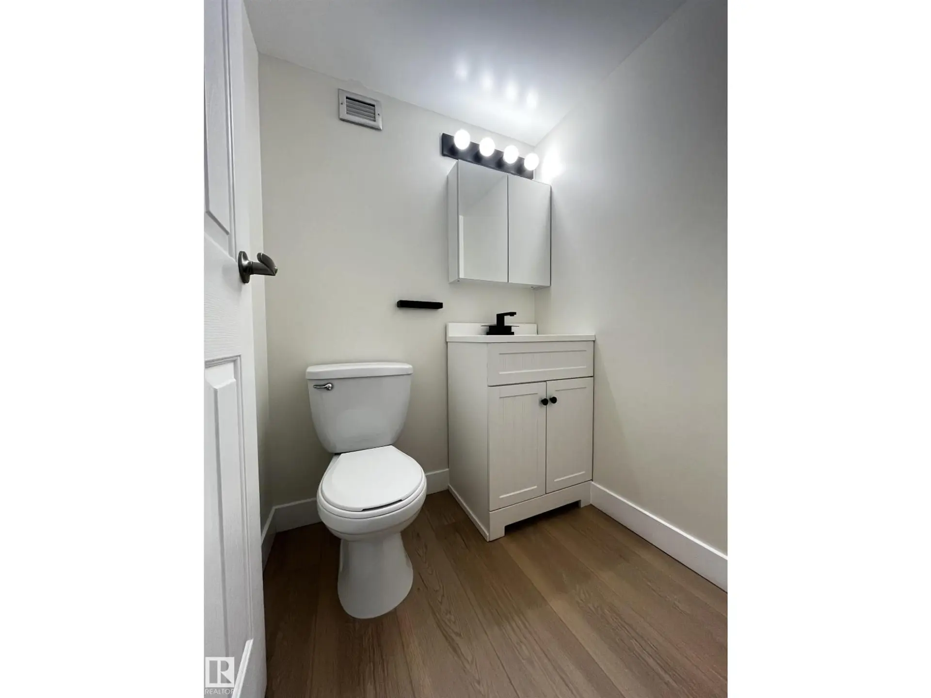 #807 10011 116 ST NW - Image 15