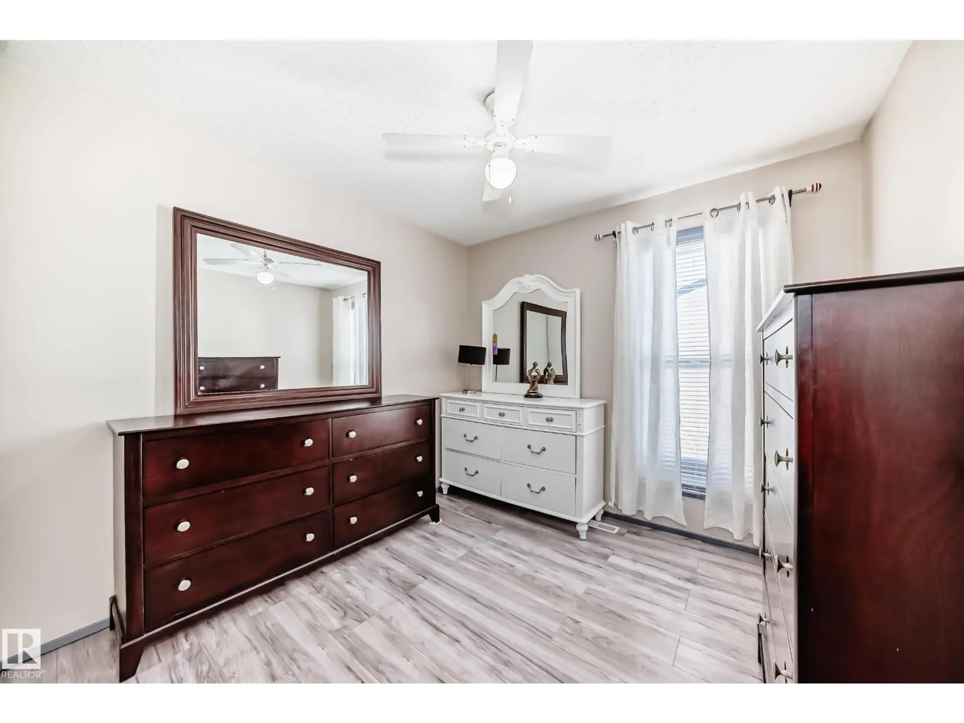 214A WARWICK RD NW - Image 17