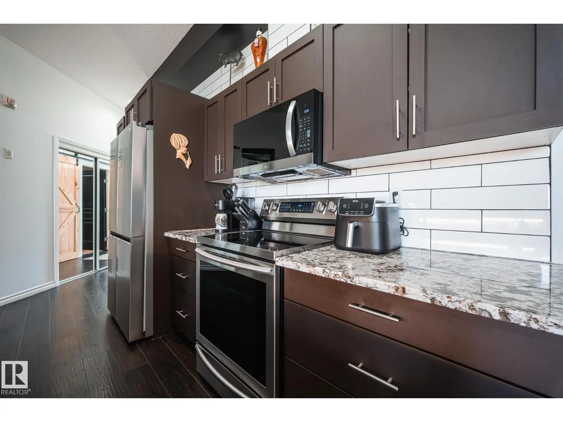 #412 9503 101 AV NW - Image 10