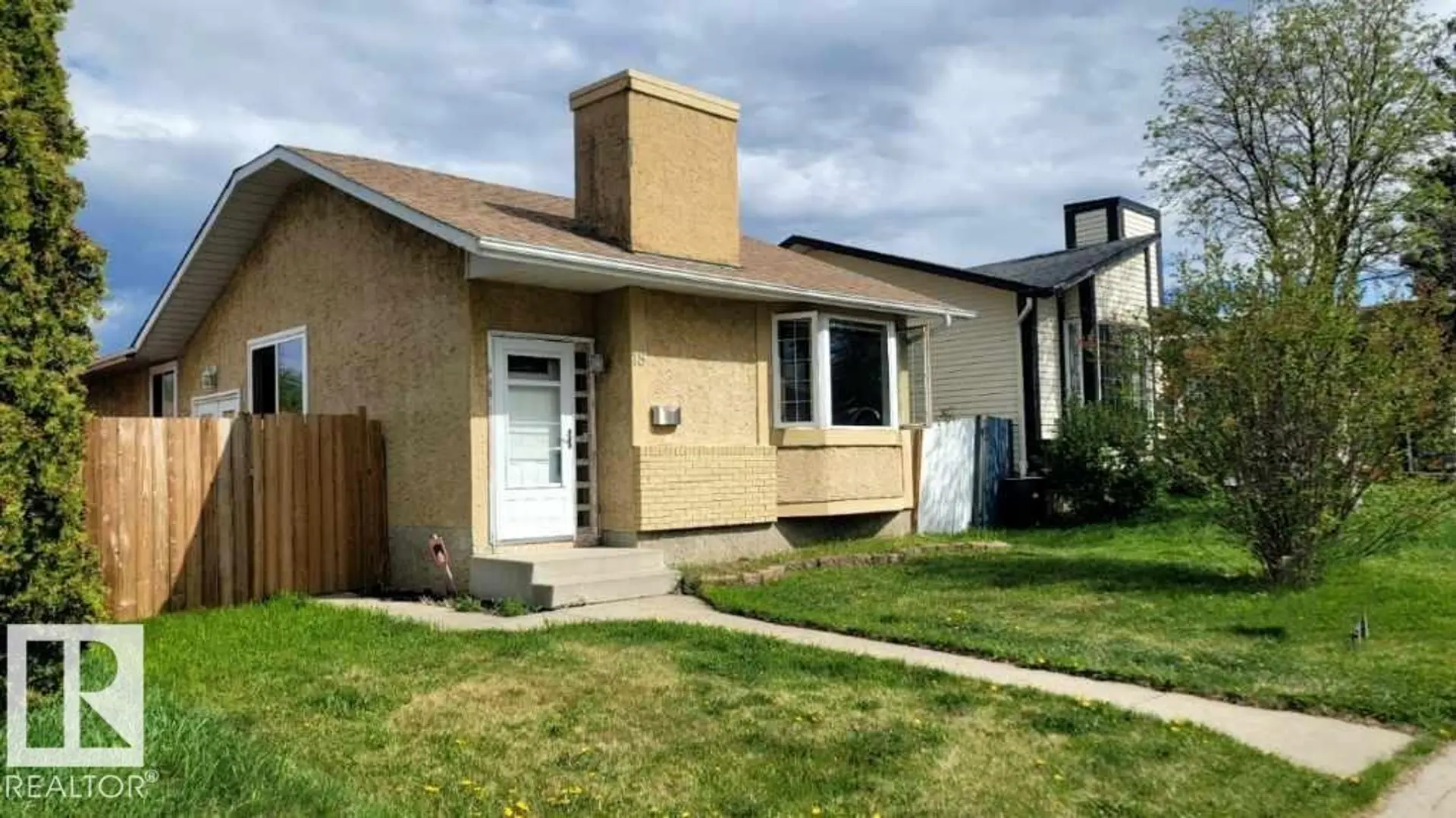 18 WESTBEND ST - Image 1