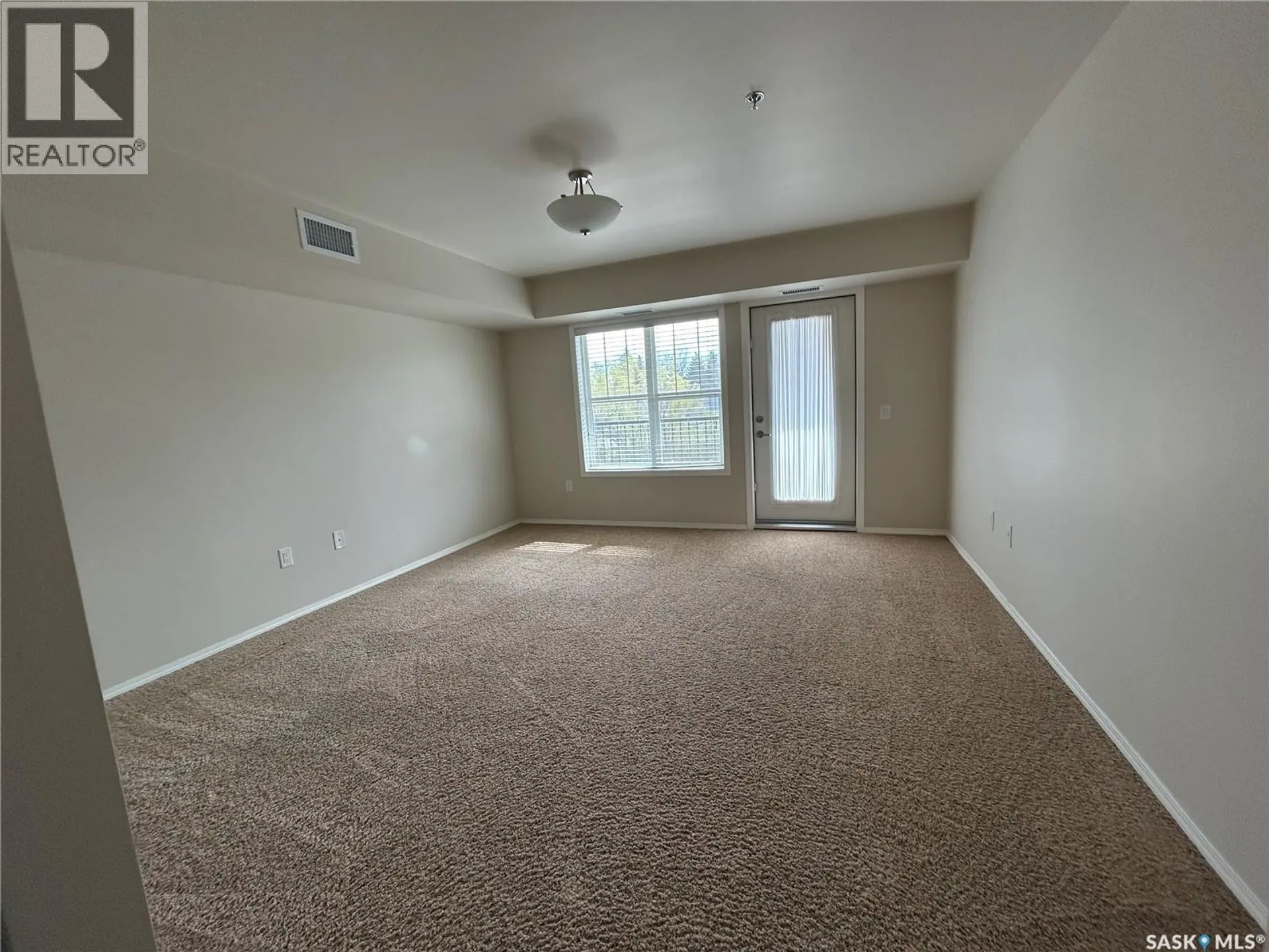 #321 601 110th AVENUE - Image 4