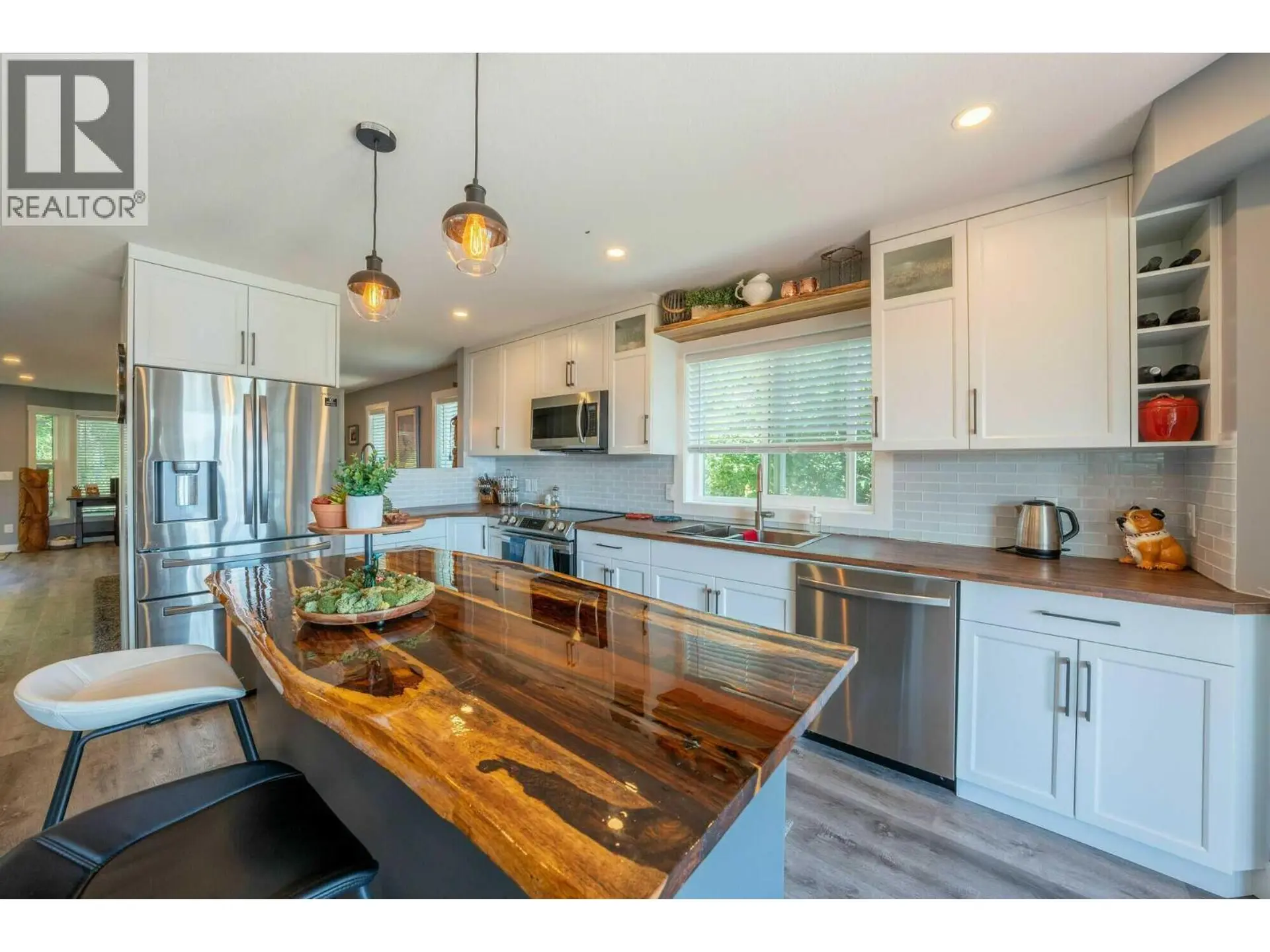 5190 Robinson Place - Image 6