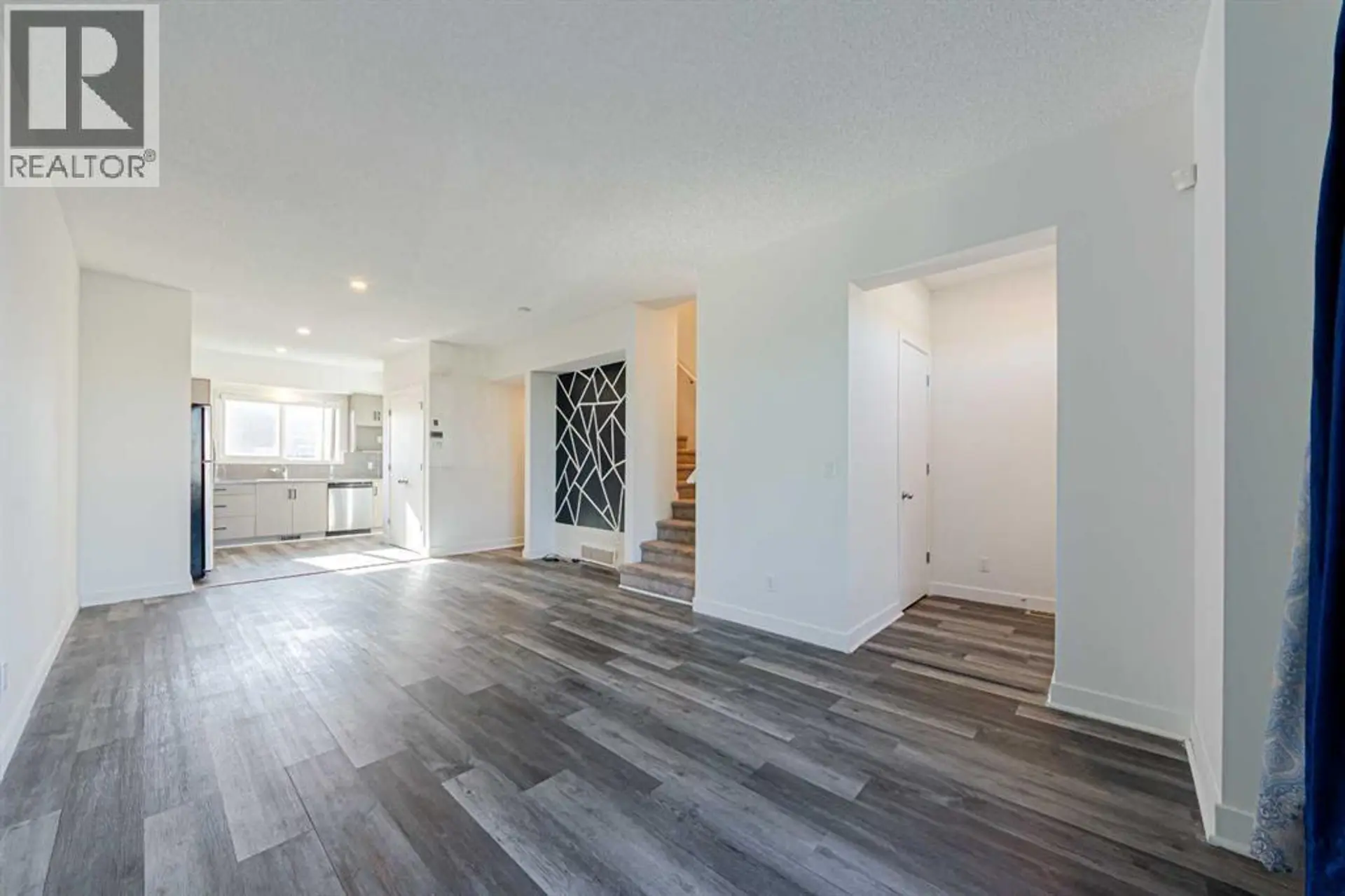 83 Savanna Park NE - Image 5