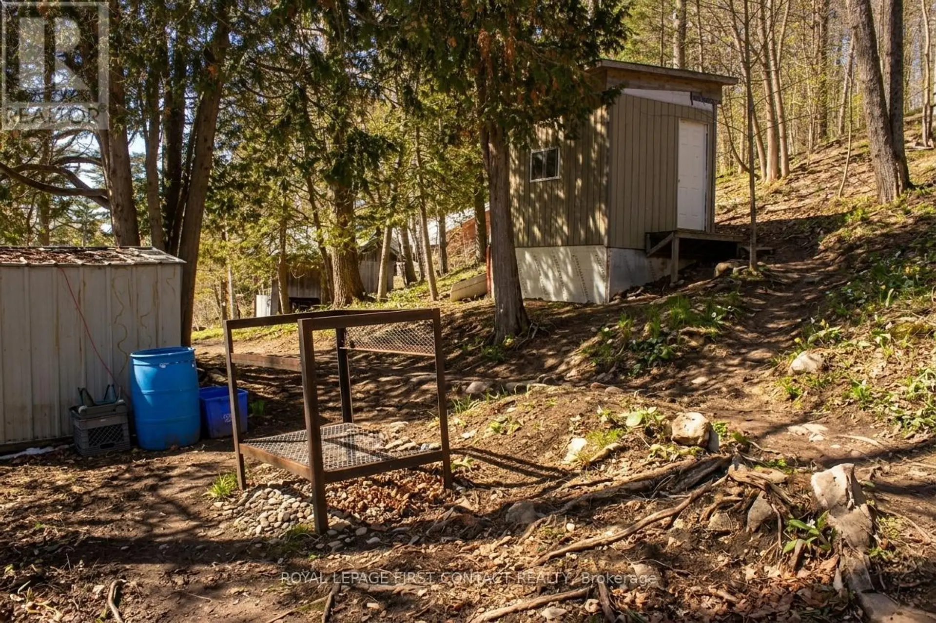 47 RIVERSIDE DRIVE - Image 3