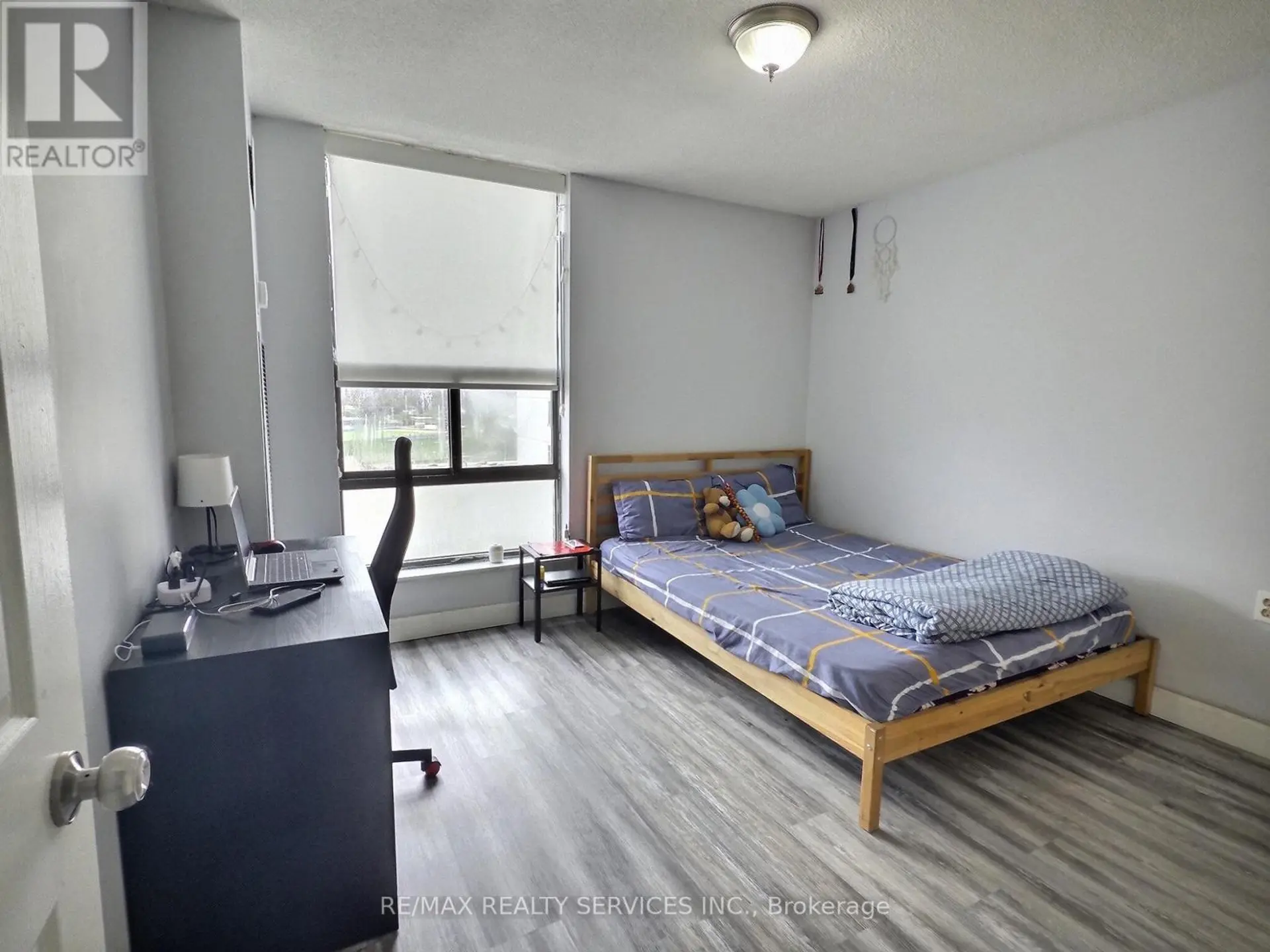 #1812 18 KNIGHTSBRIDGE ROAD - Image 13