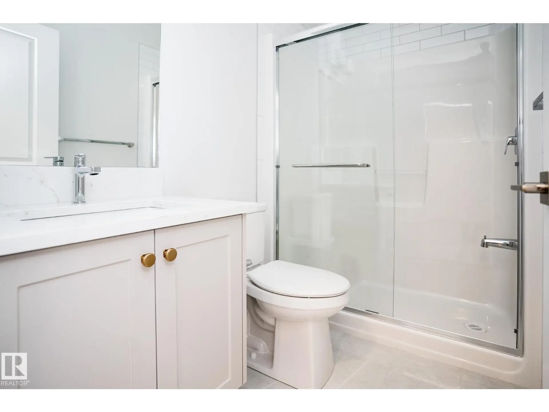 935 18 AV NW - Image 14