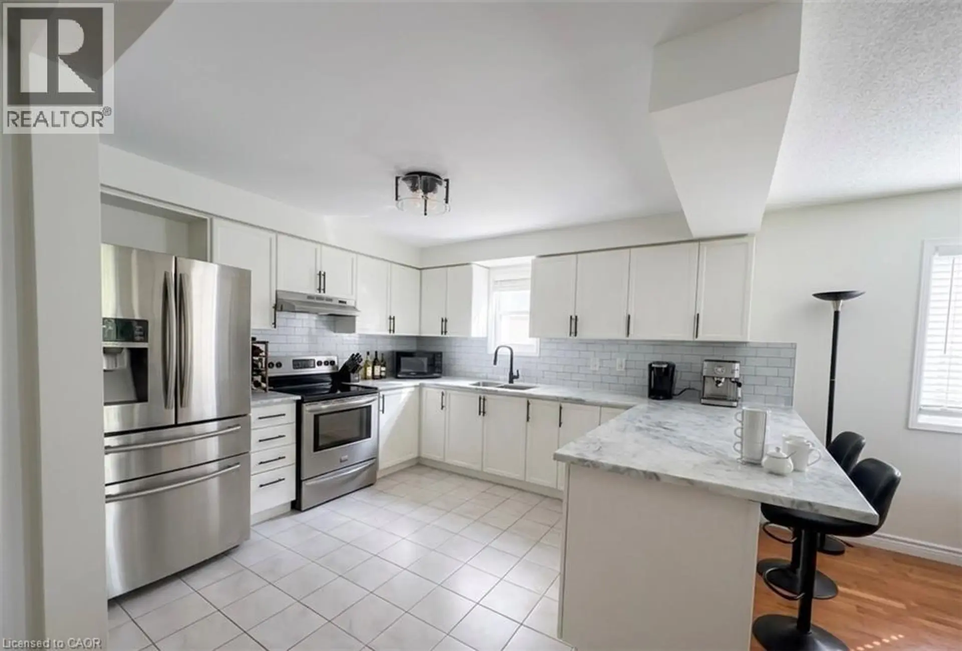 #126 458 JANEFIELD Avenue - Image 1