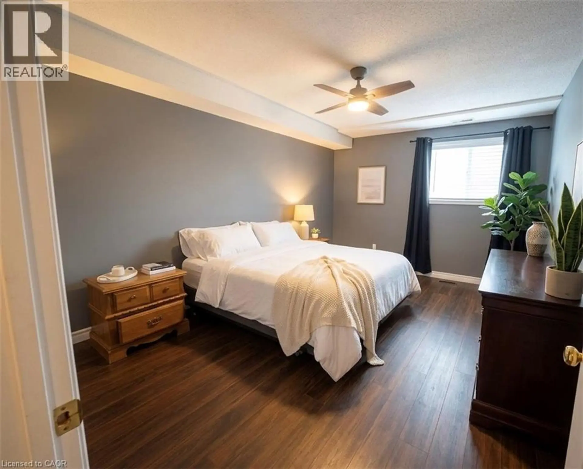#126 458 JANEFIELD Avenue - Image 5