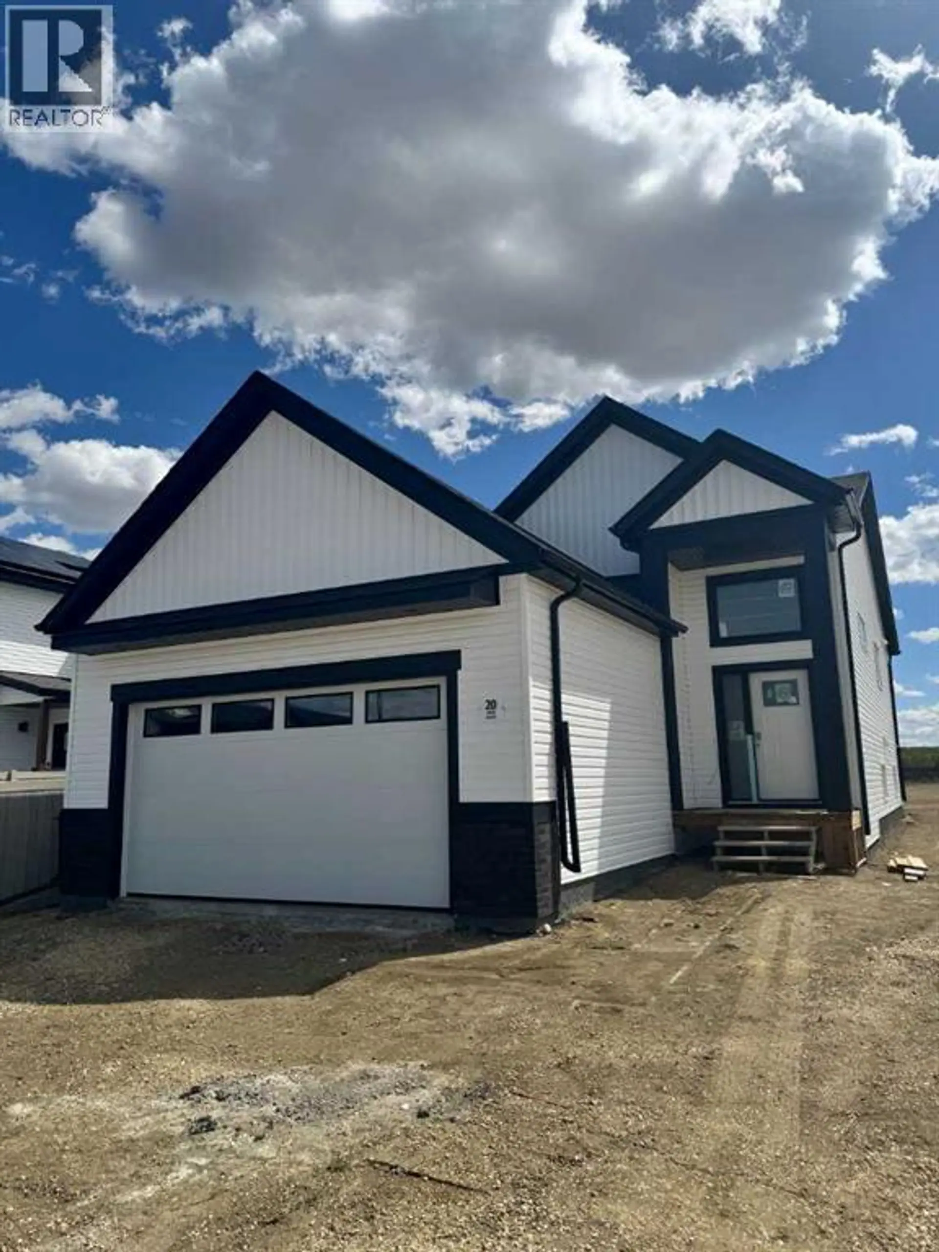20 Ian Way - Image 1