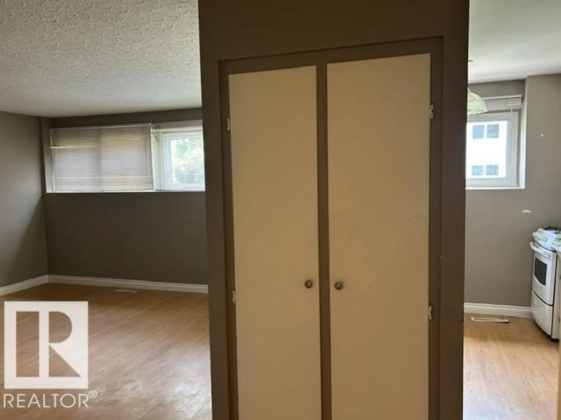 #2 6920 101 AV NW NW - Image 6