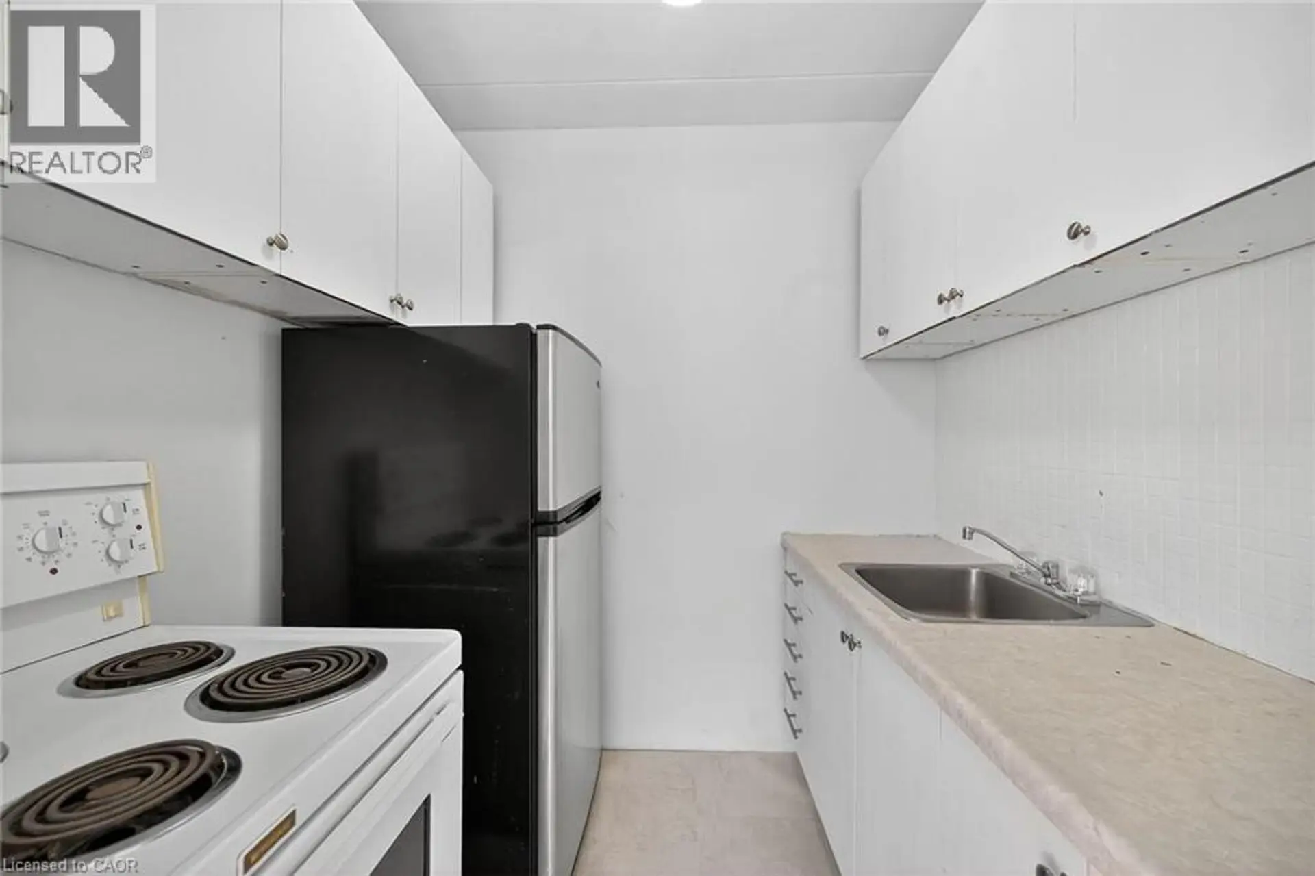 #405 107 ST JOSEPH'S Drive - Image 6