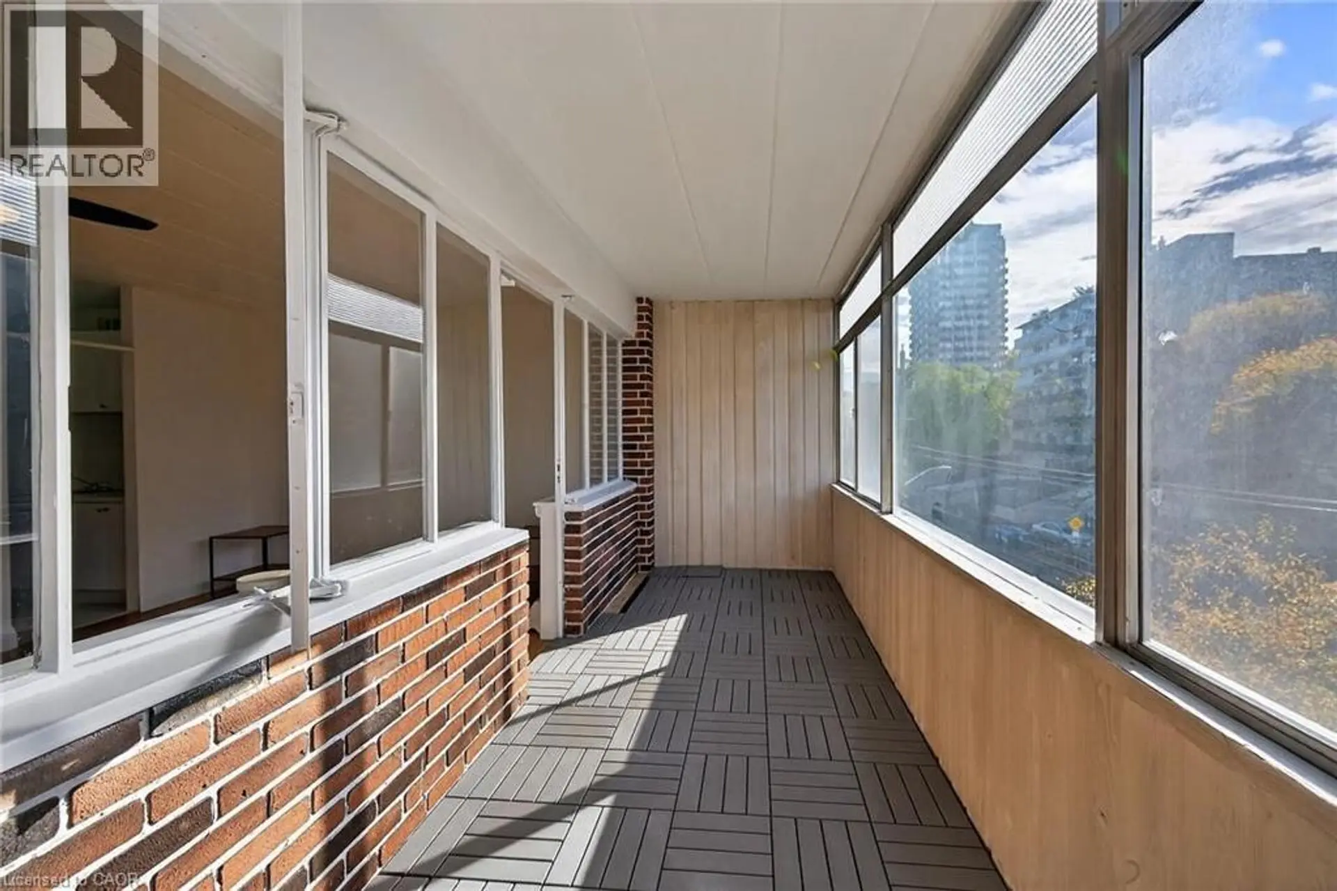 #405 107 ST JOSEPH'S Drive - Image 9