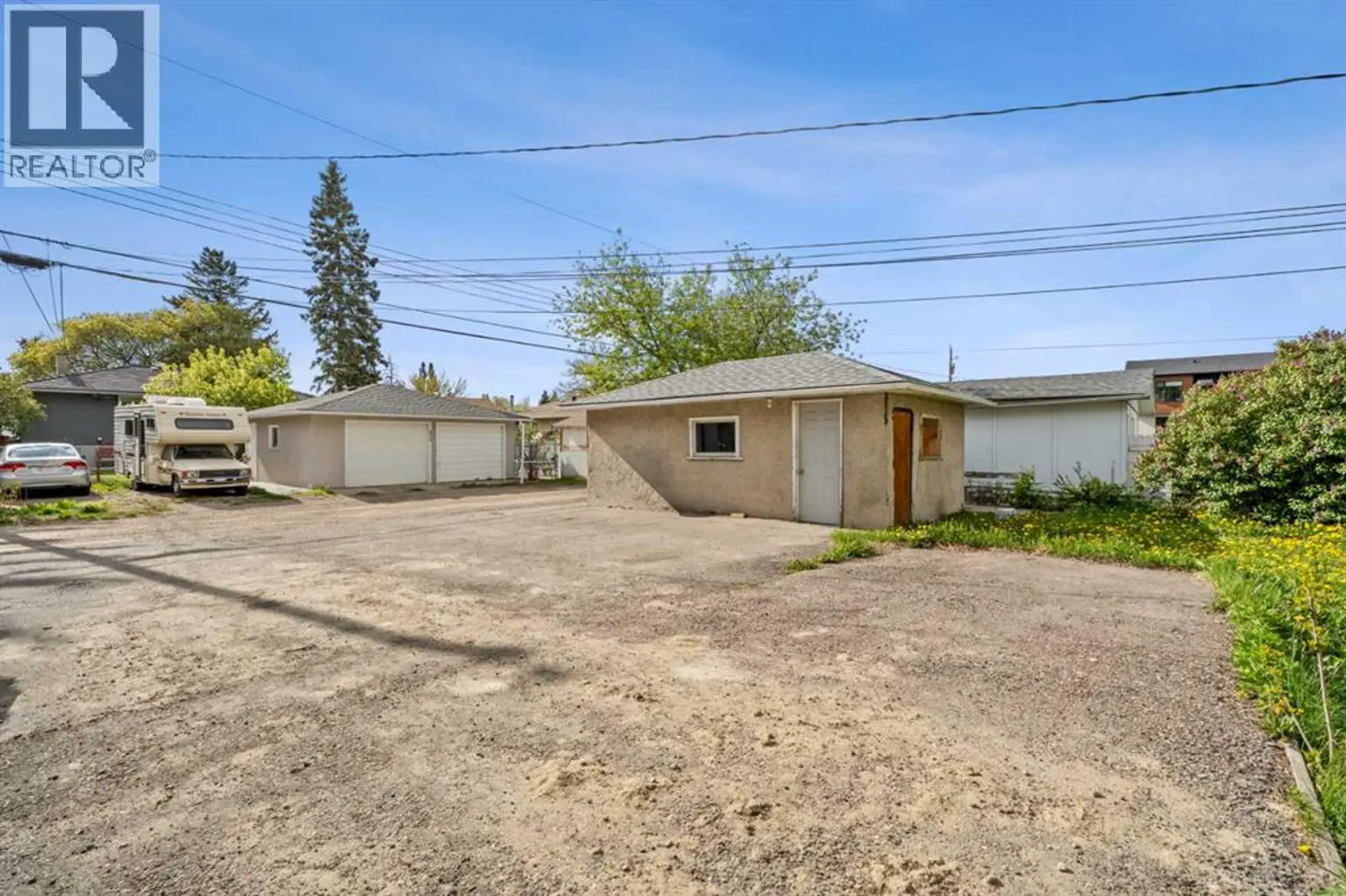 2211 41 Street SE - Image 10