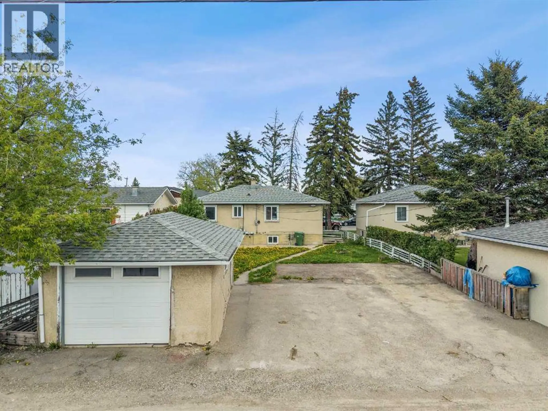 2211 41 Street SE - Image 11
