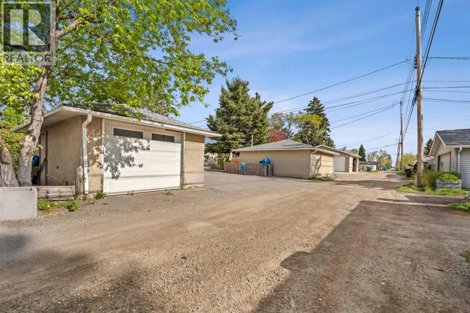 2211 41 Street SE - Image 12